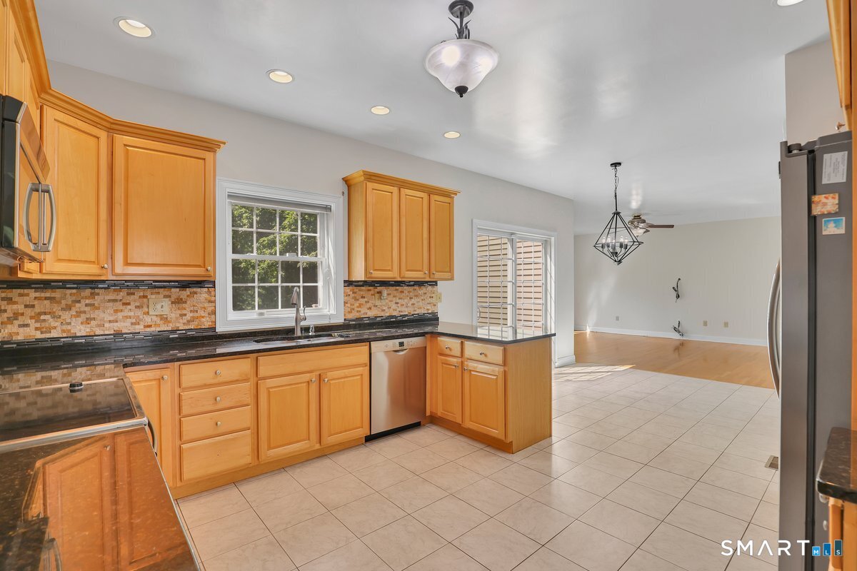 95 Higgins Road photo 6