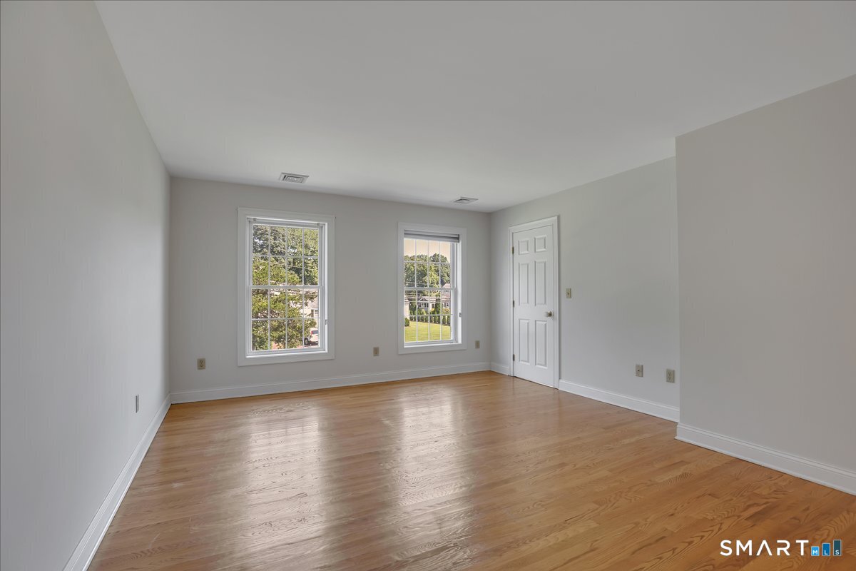 95 Higgins Road photo 15