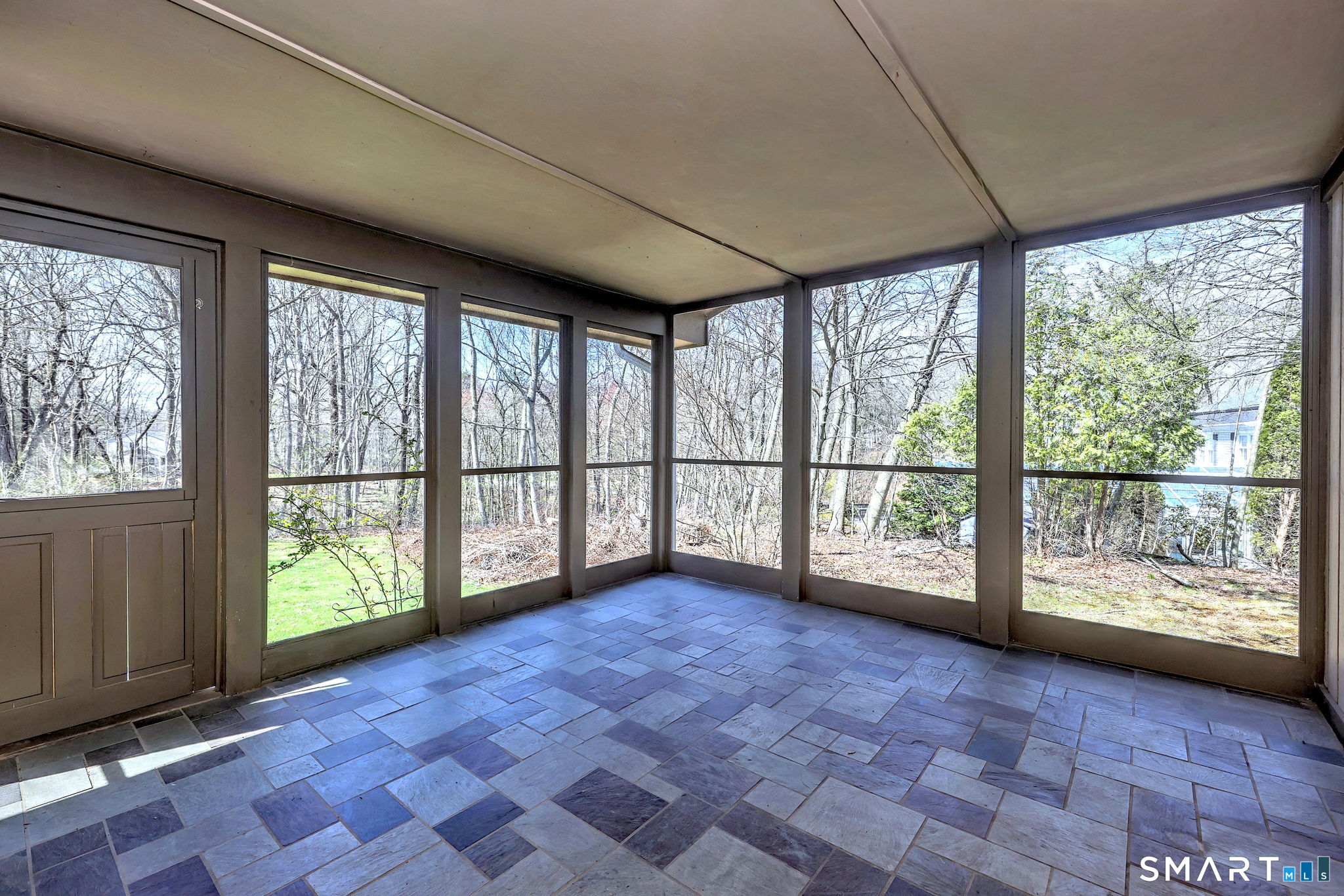 634 Aspen Lane photo 12