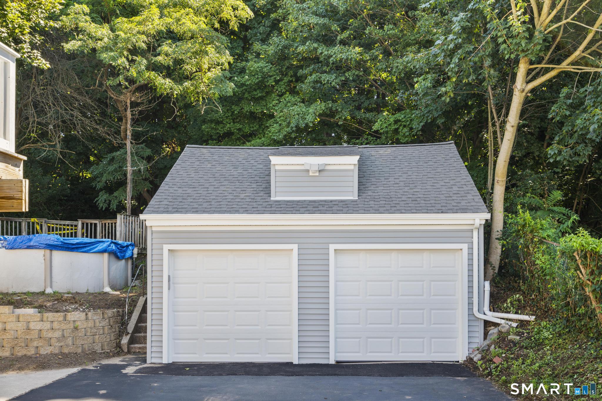 34th image of 1025 Townsend Ave, New Haven, CT 06512 | MLS# 24201006