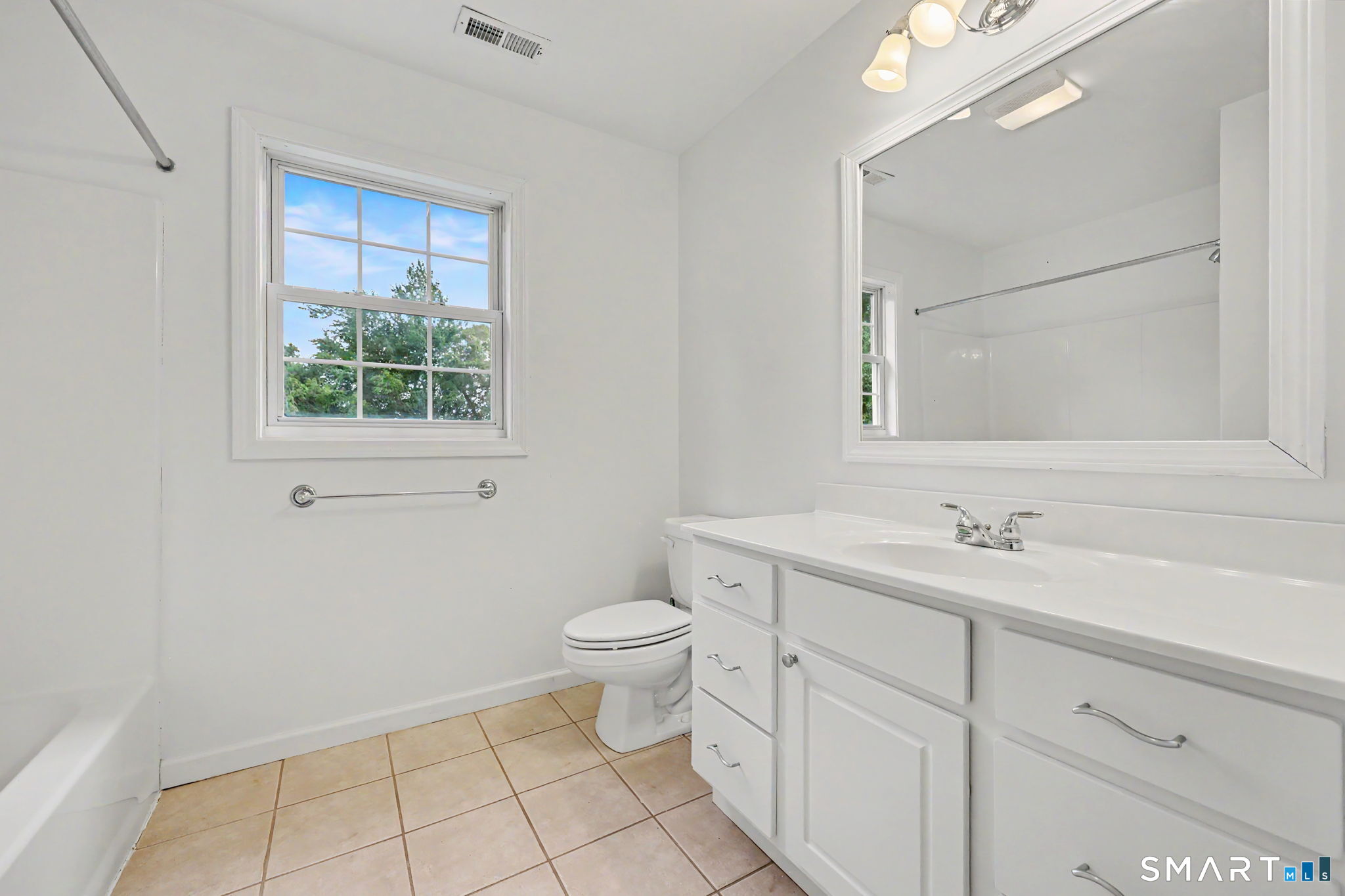 52 Tram Drive photo 23
