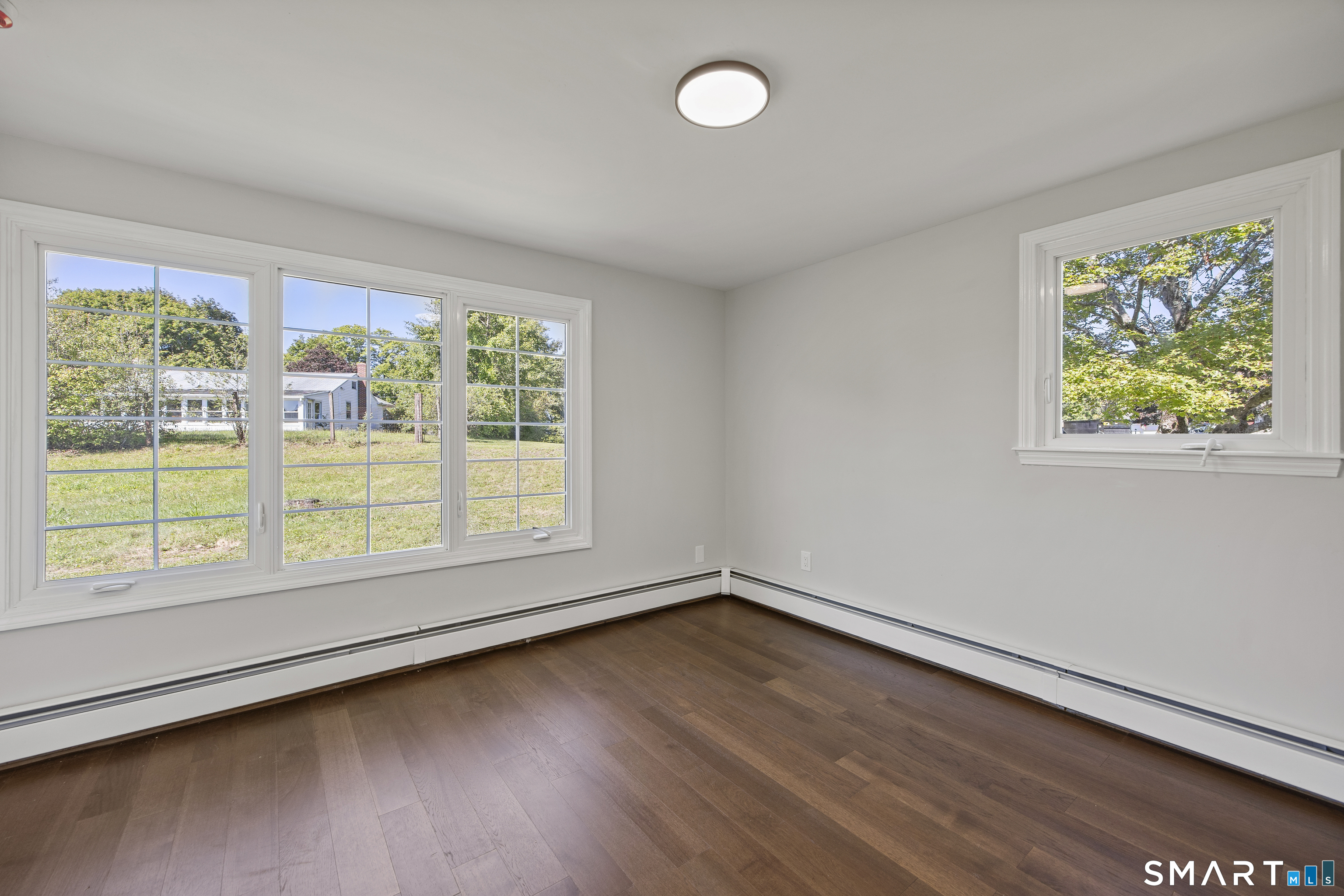 325 Circle Drive photo 14