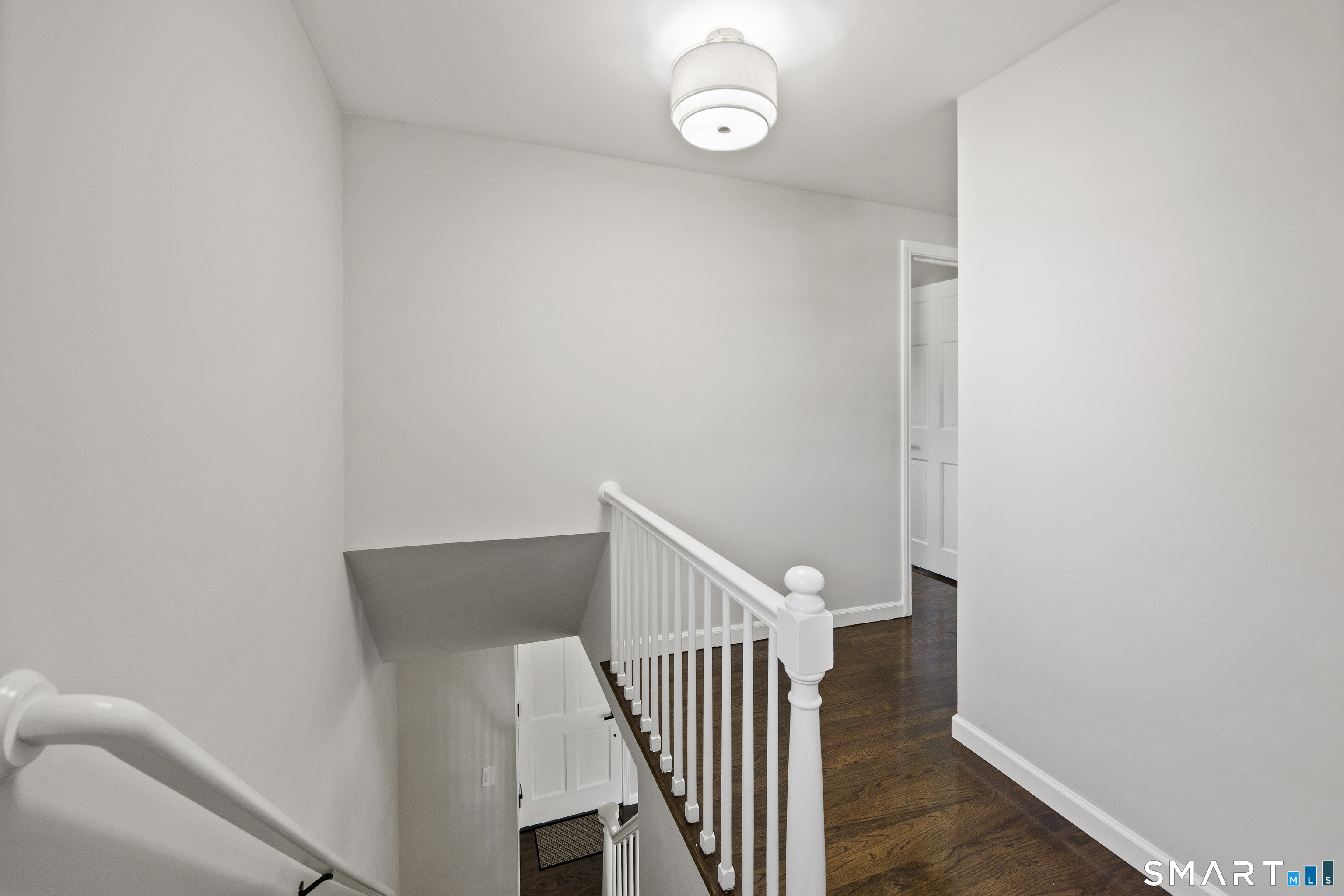 325 Circle Drive photo 19
