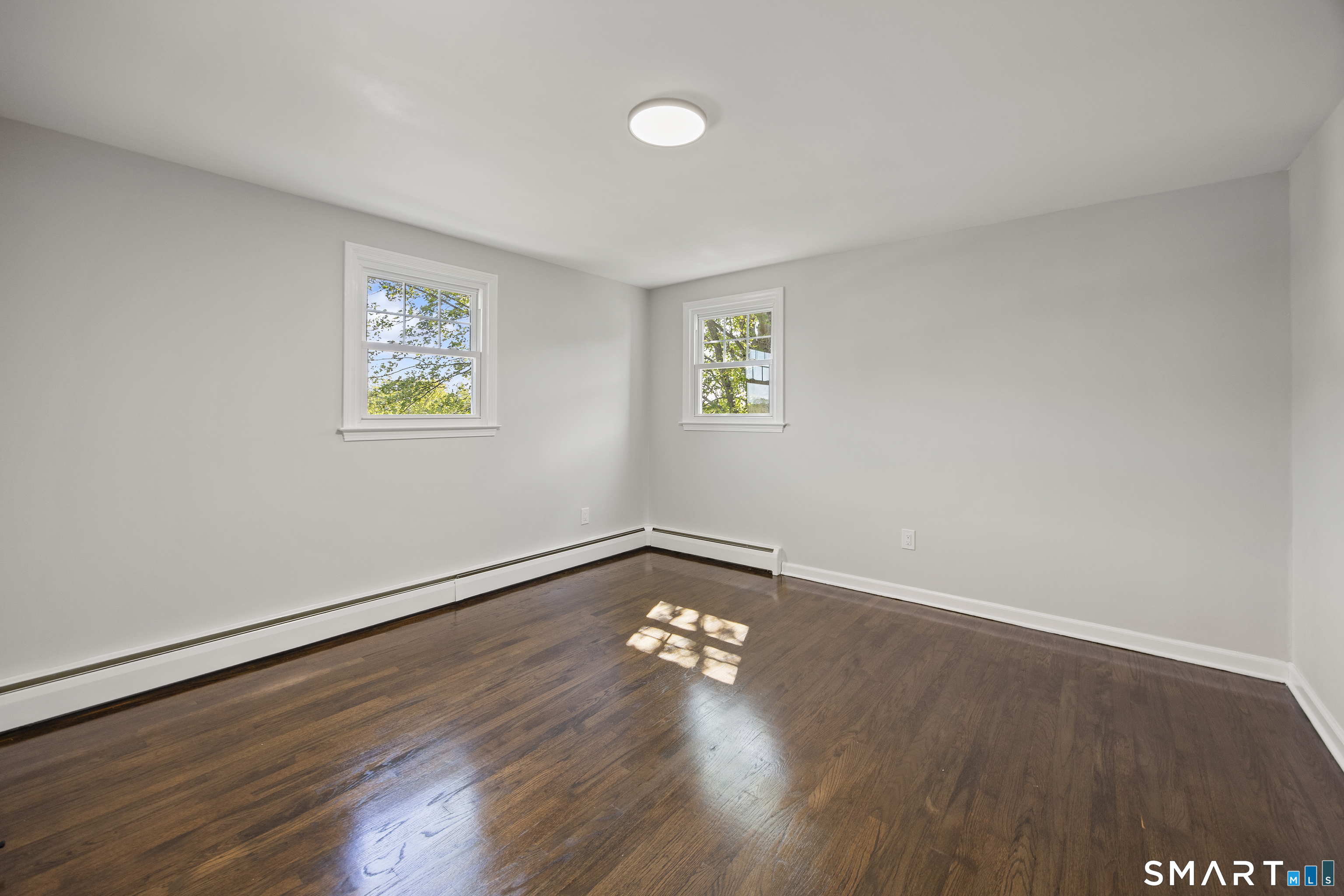 325 Circle Drive photo 27