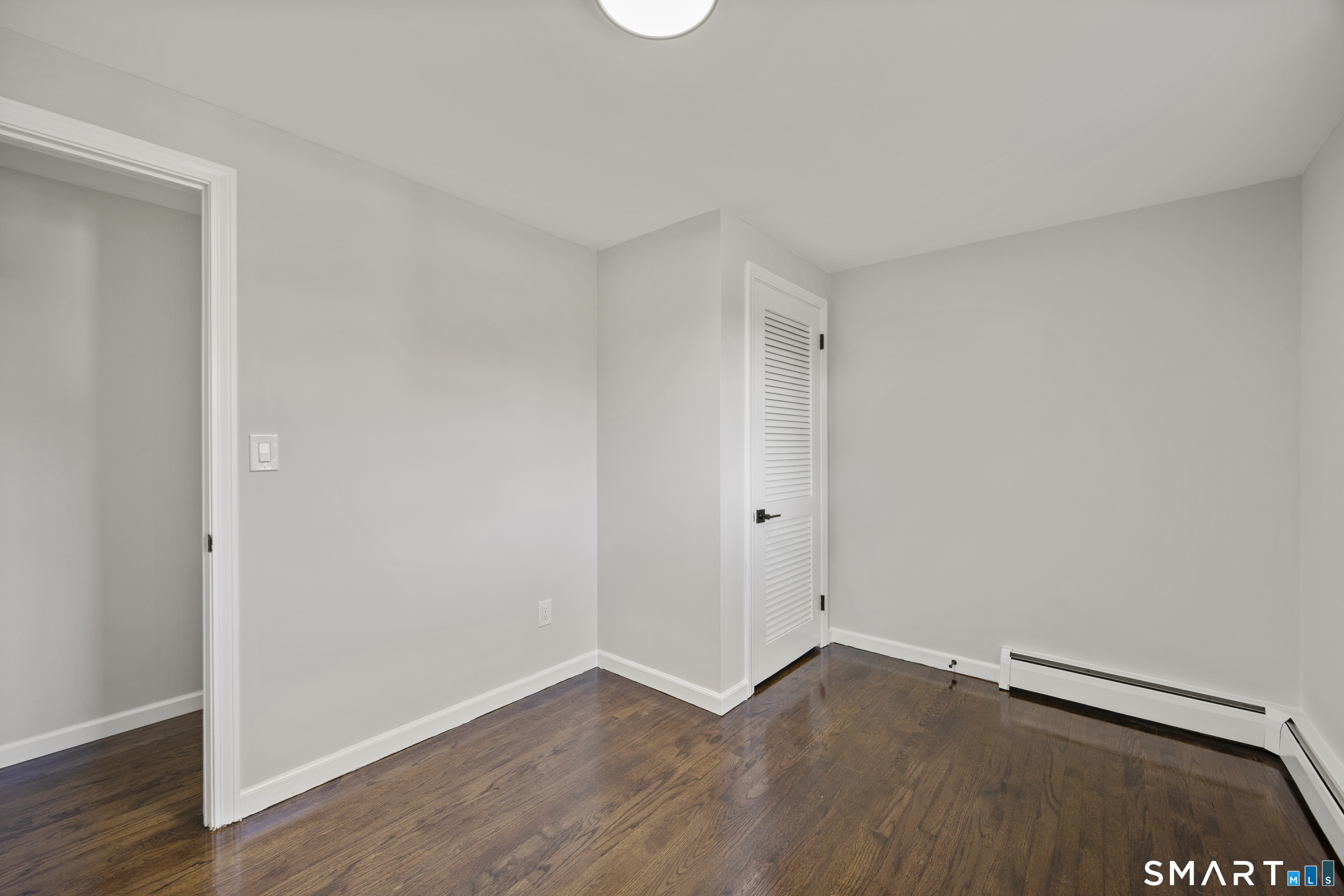 325 Circle Drive photo 32