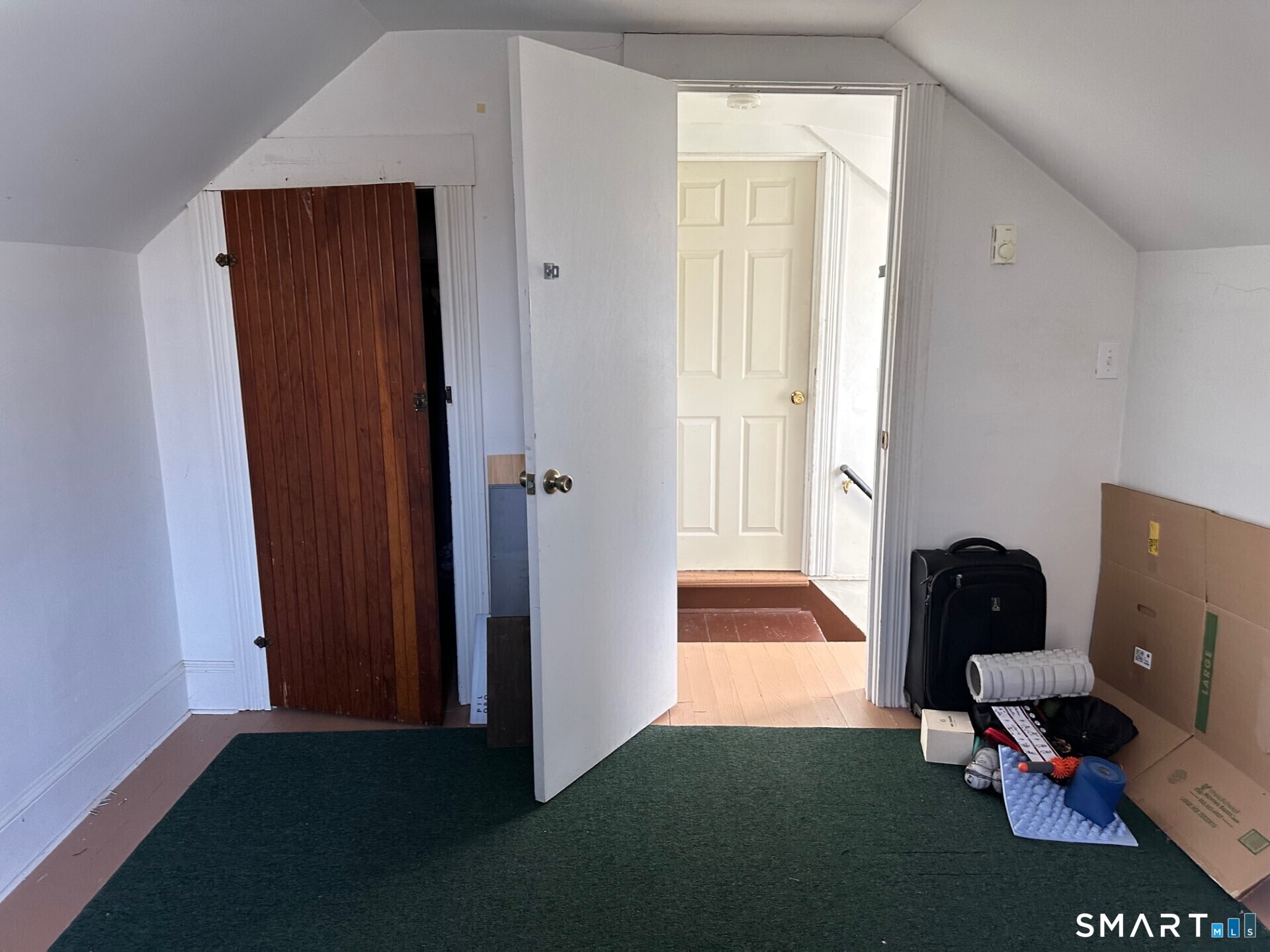 22 Donahue Place photo 2