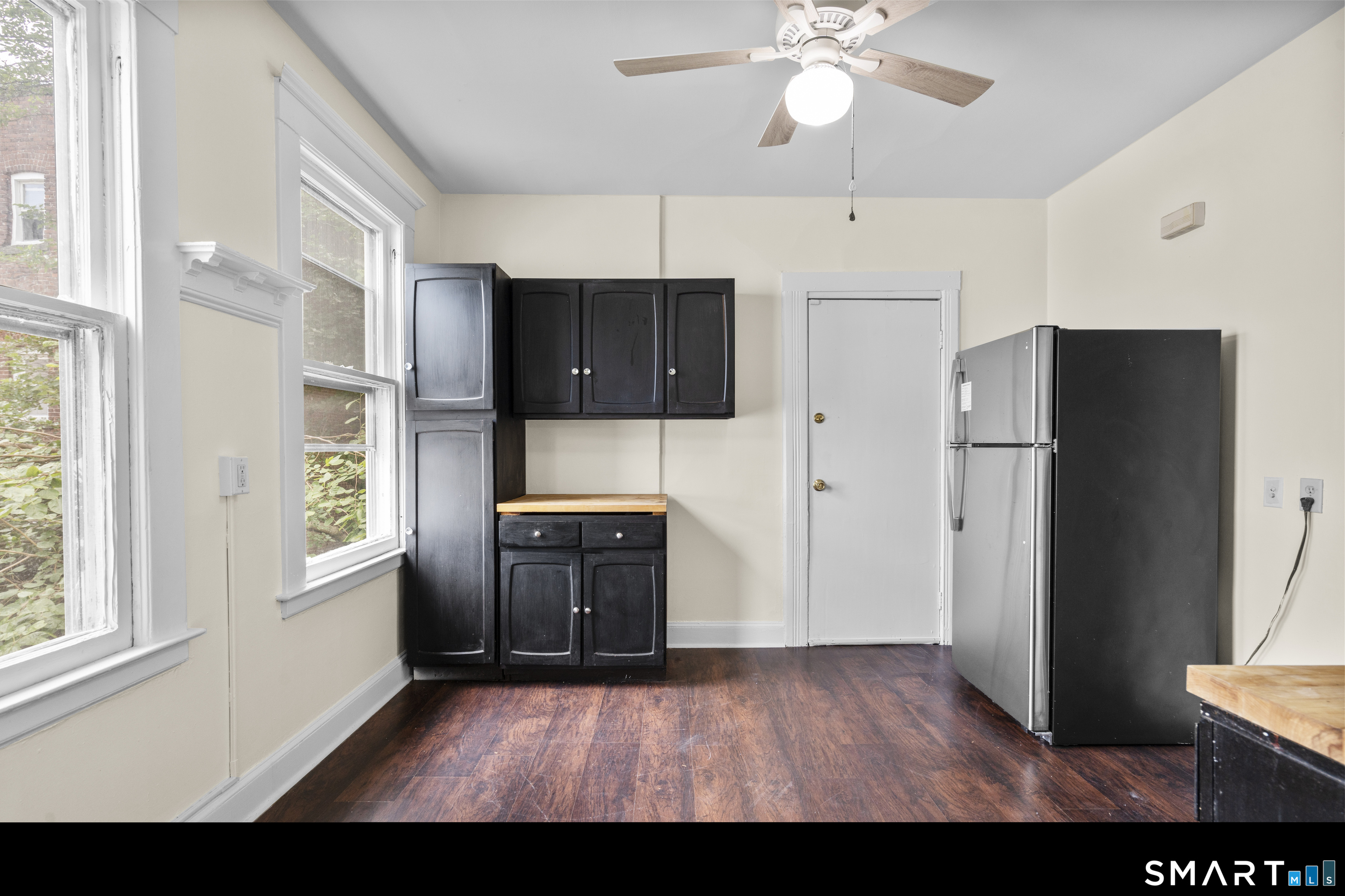144 Gilbert Avenue Unit #2 photo 3