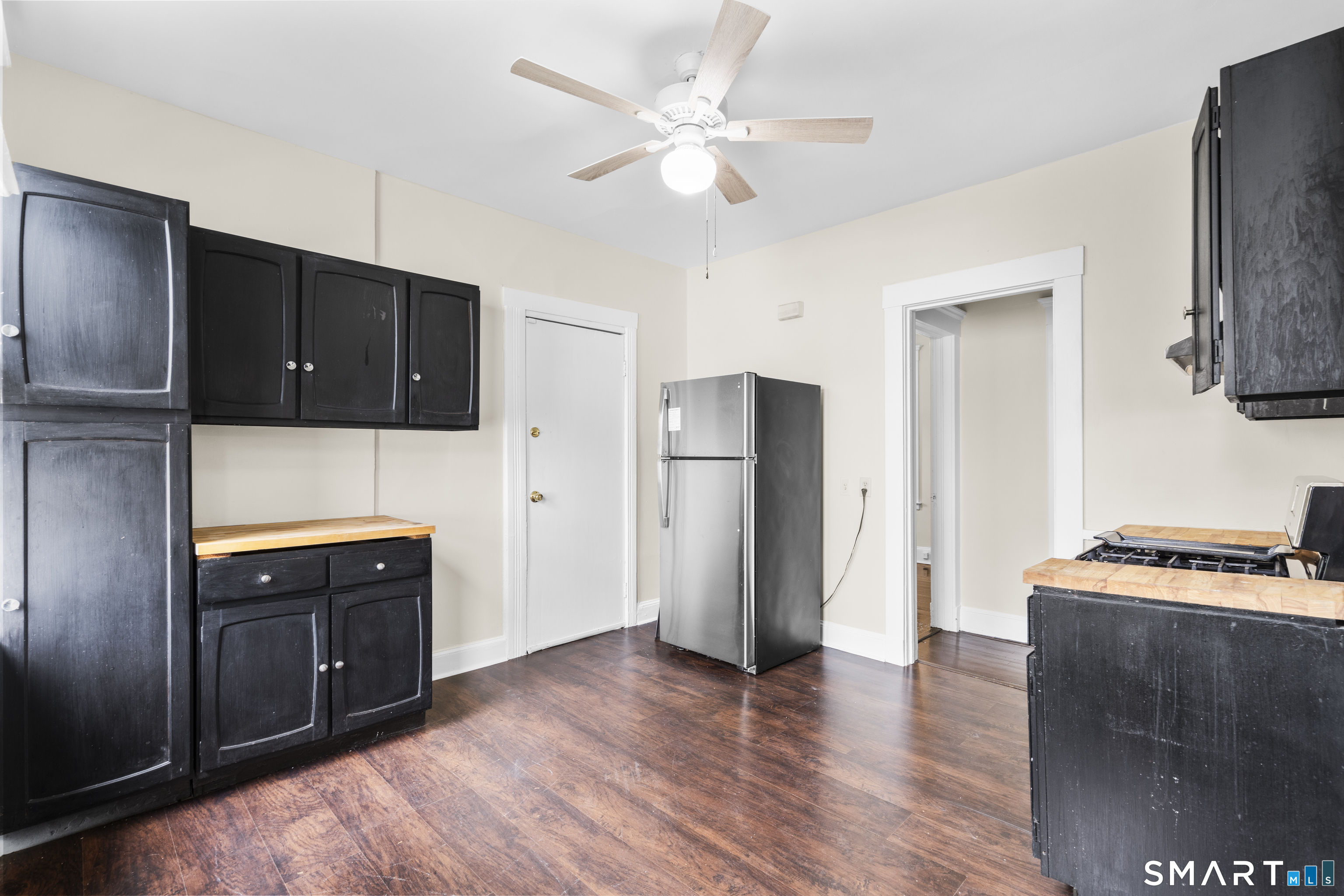 144 Gilbert Avenue Unit #2 photo 6
