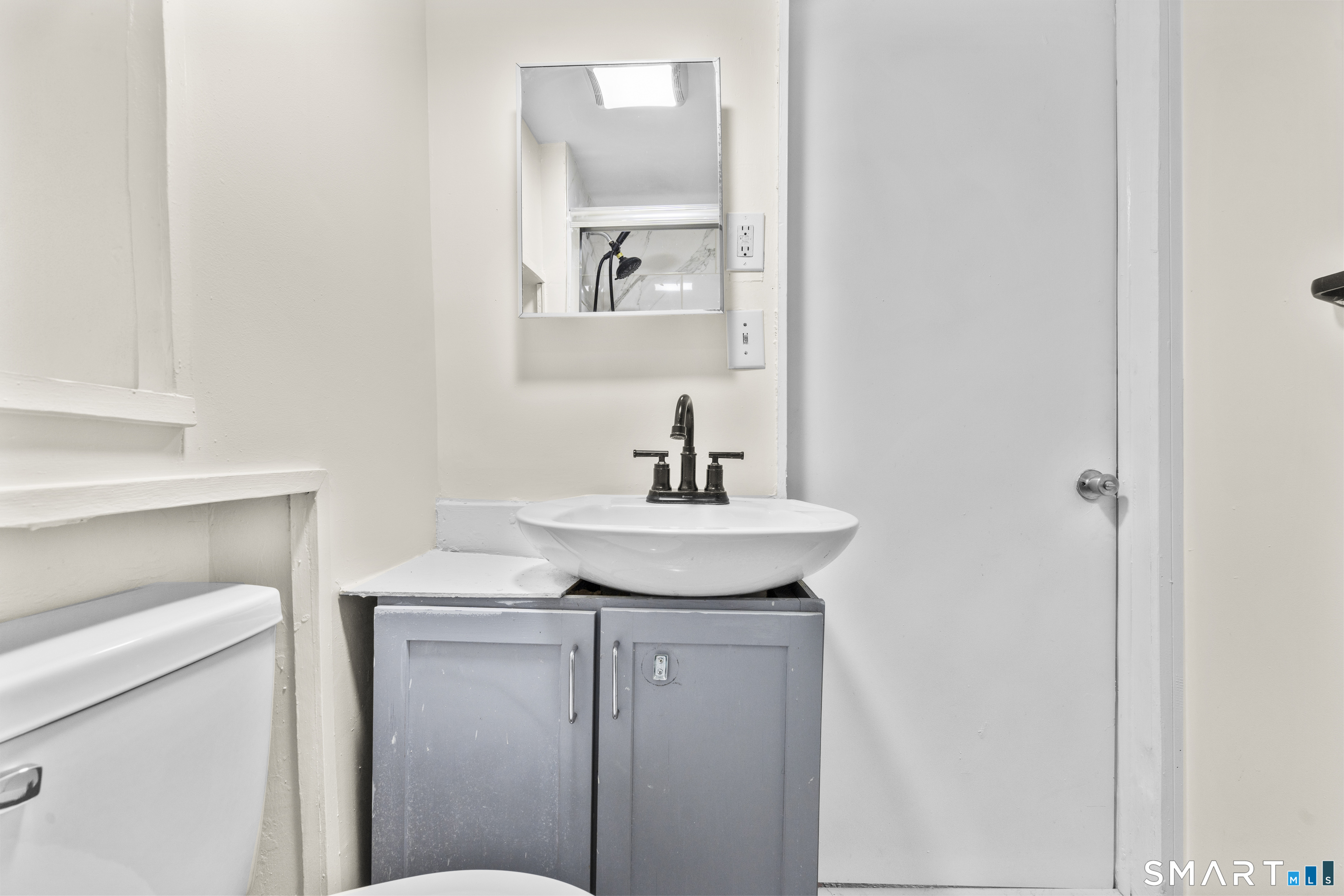 144 Gilbert Avenue Unit #2 photo 21