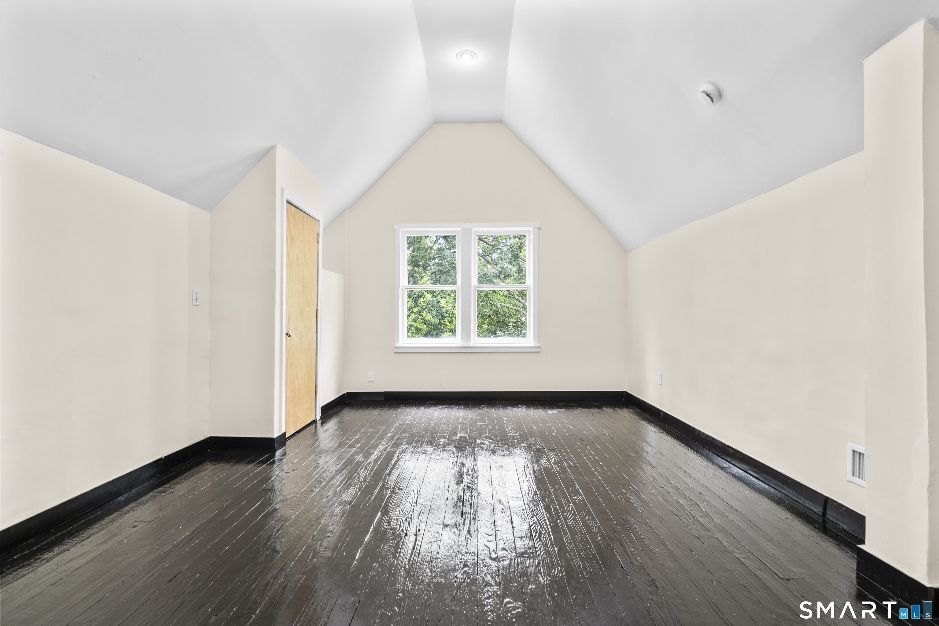 144 Gilbert Avenue Unit #2 photo 27