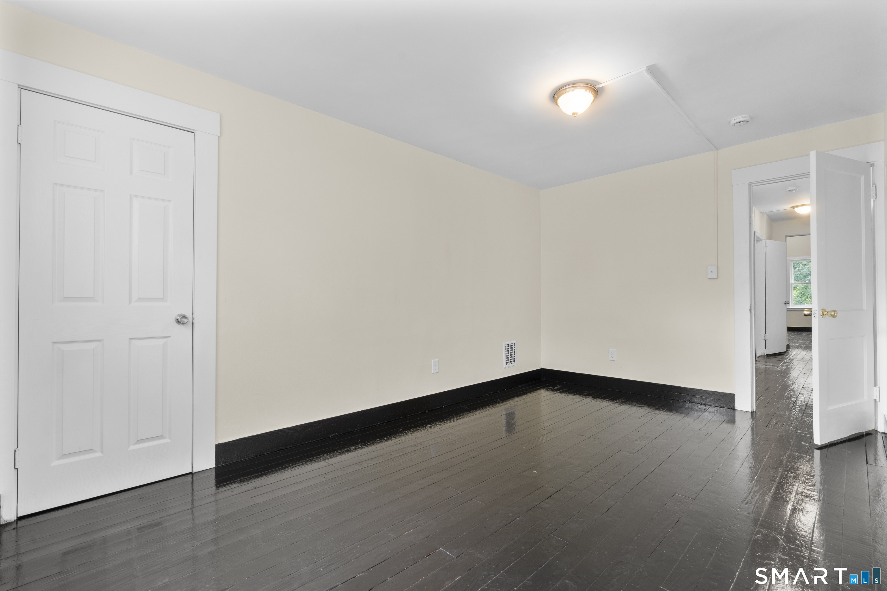 144 Gilbert Avenue Unit #2 photo 31