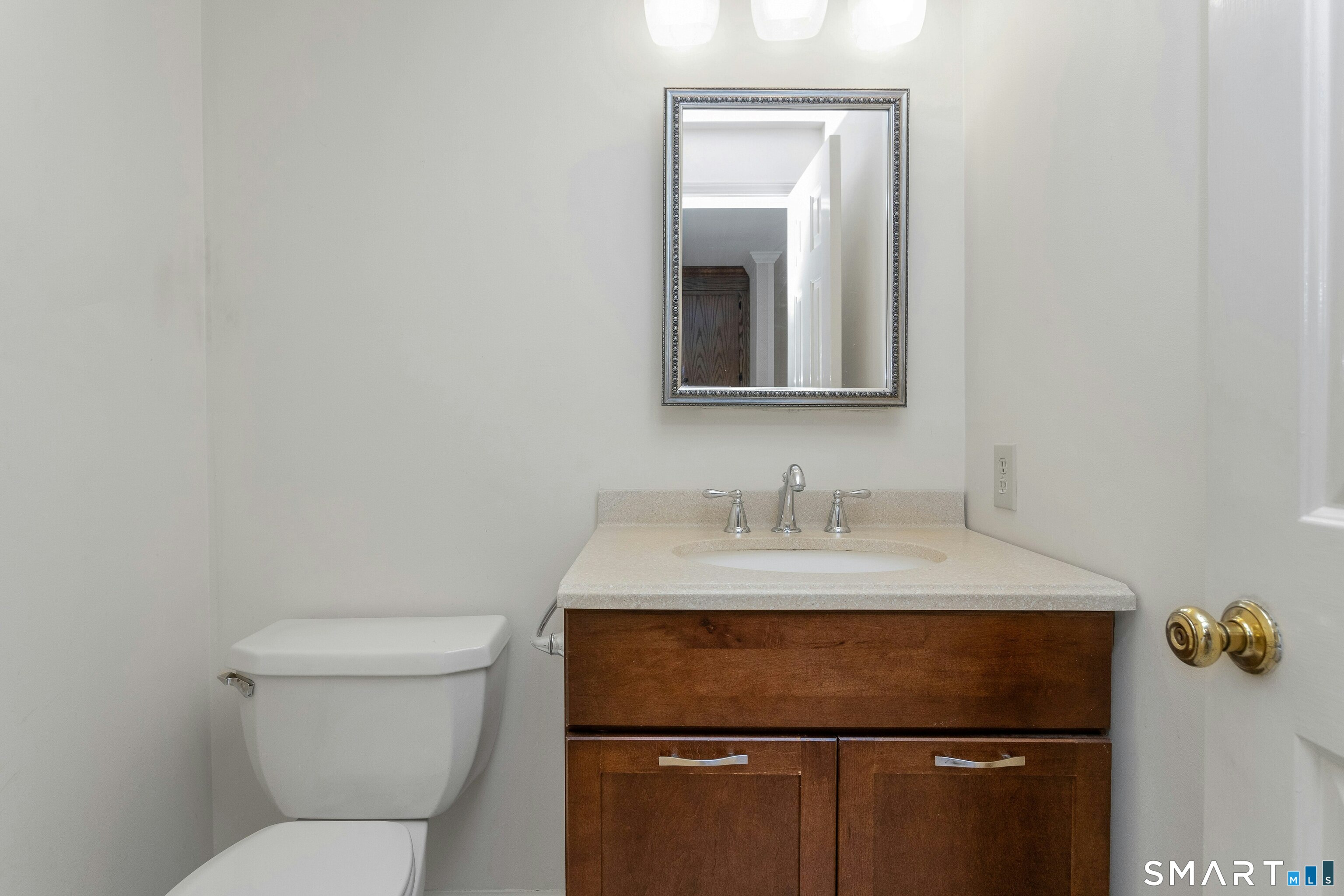 45 East Common Road photo 13