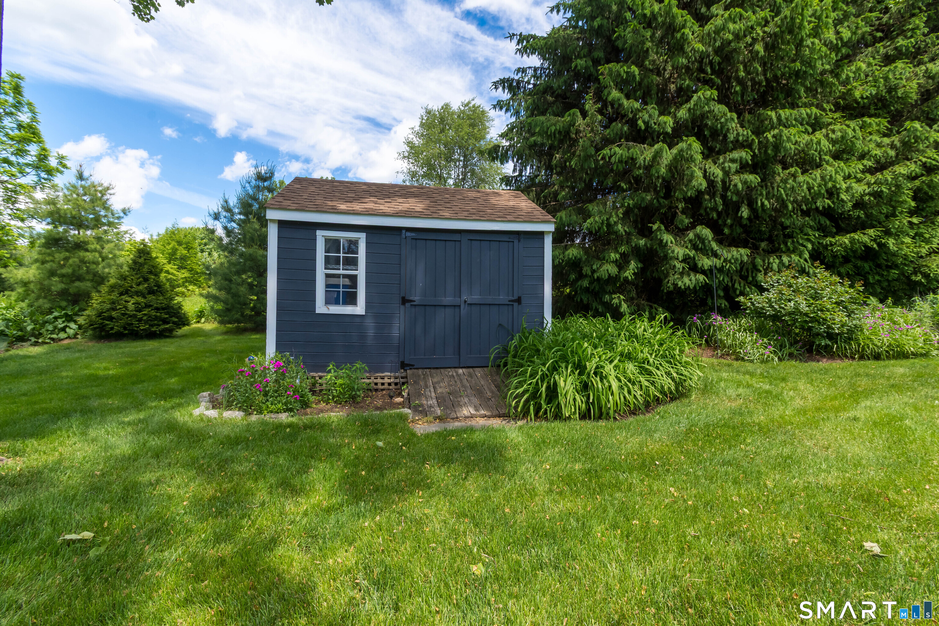 11 Crestwood Drive photo 37