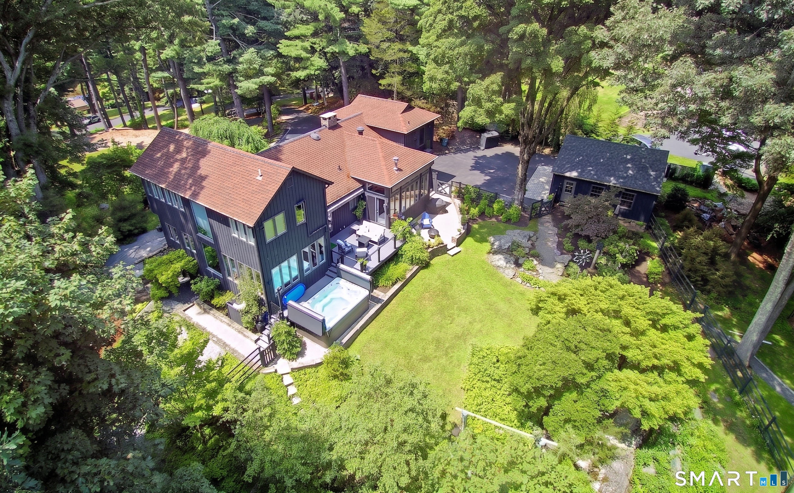 104 Stonecrest Road, Ridgefield, Connecticut 06877
