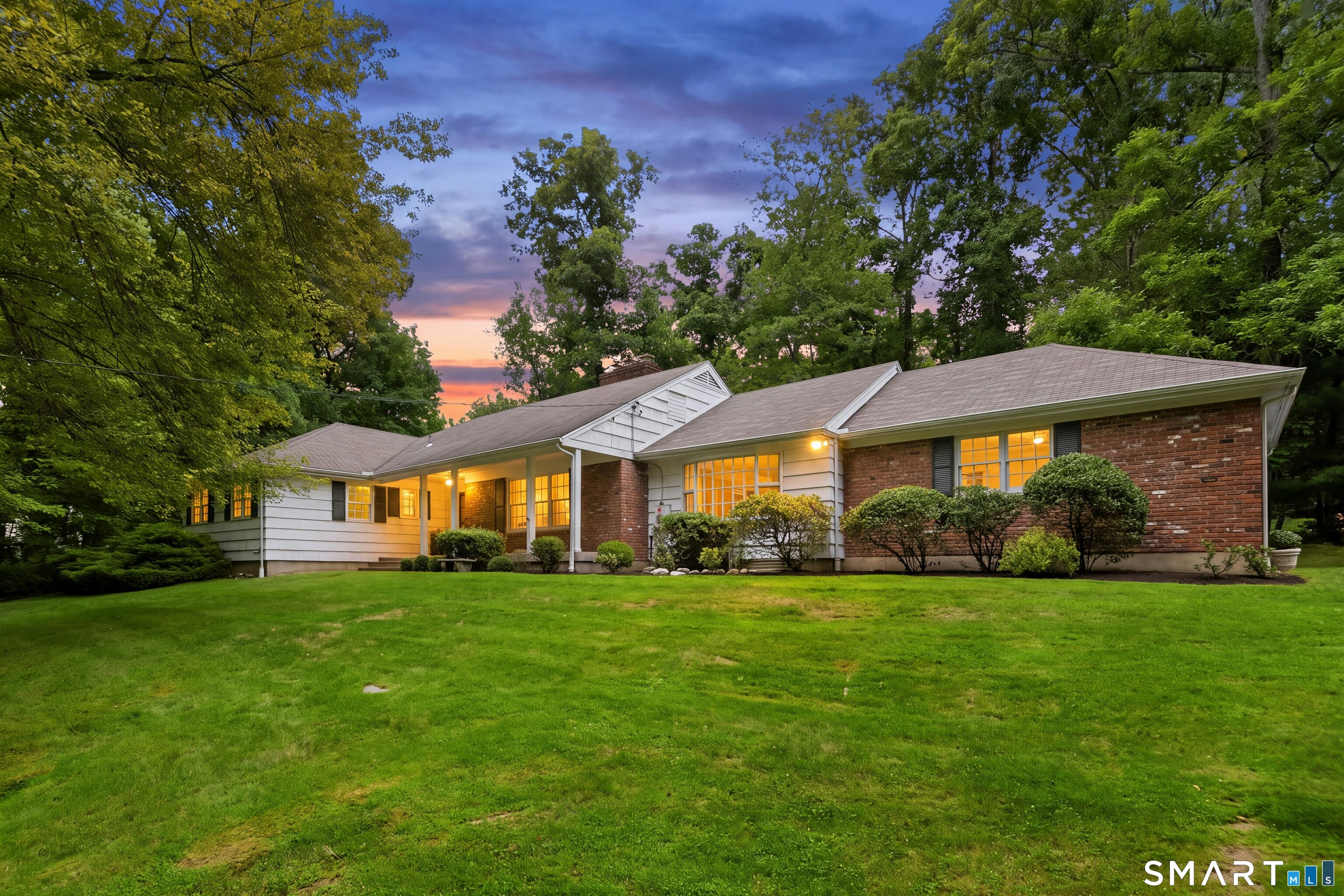 69 Brookhollow Lane, Stamford, Connecticut 06902