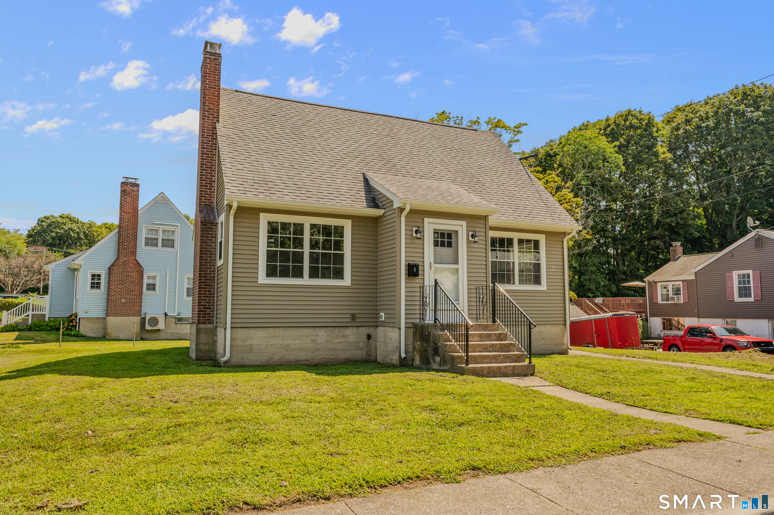 4 Cottage Street