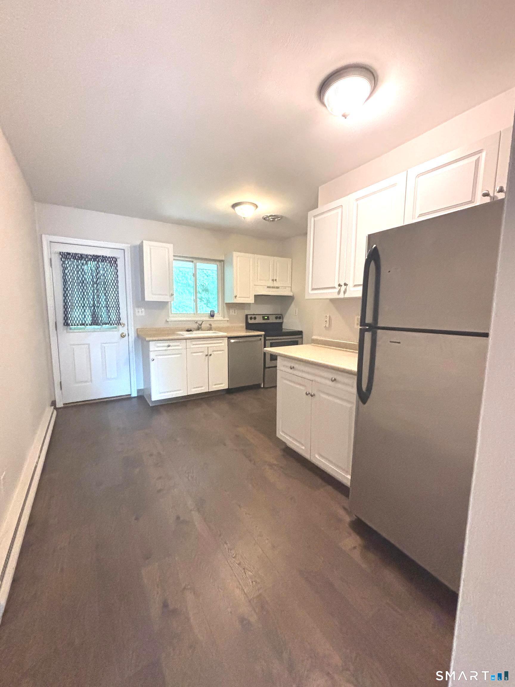 1660 Farmington Avenue Unit #12 photo 5