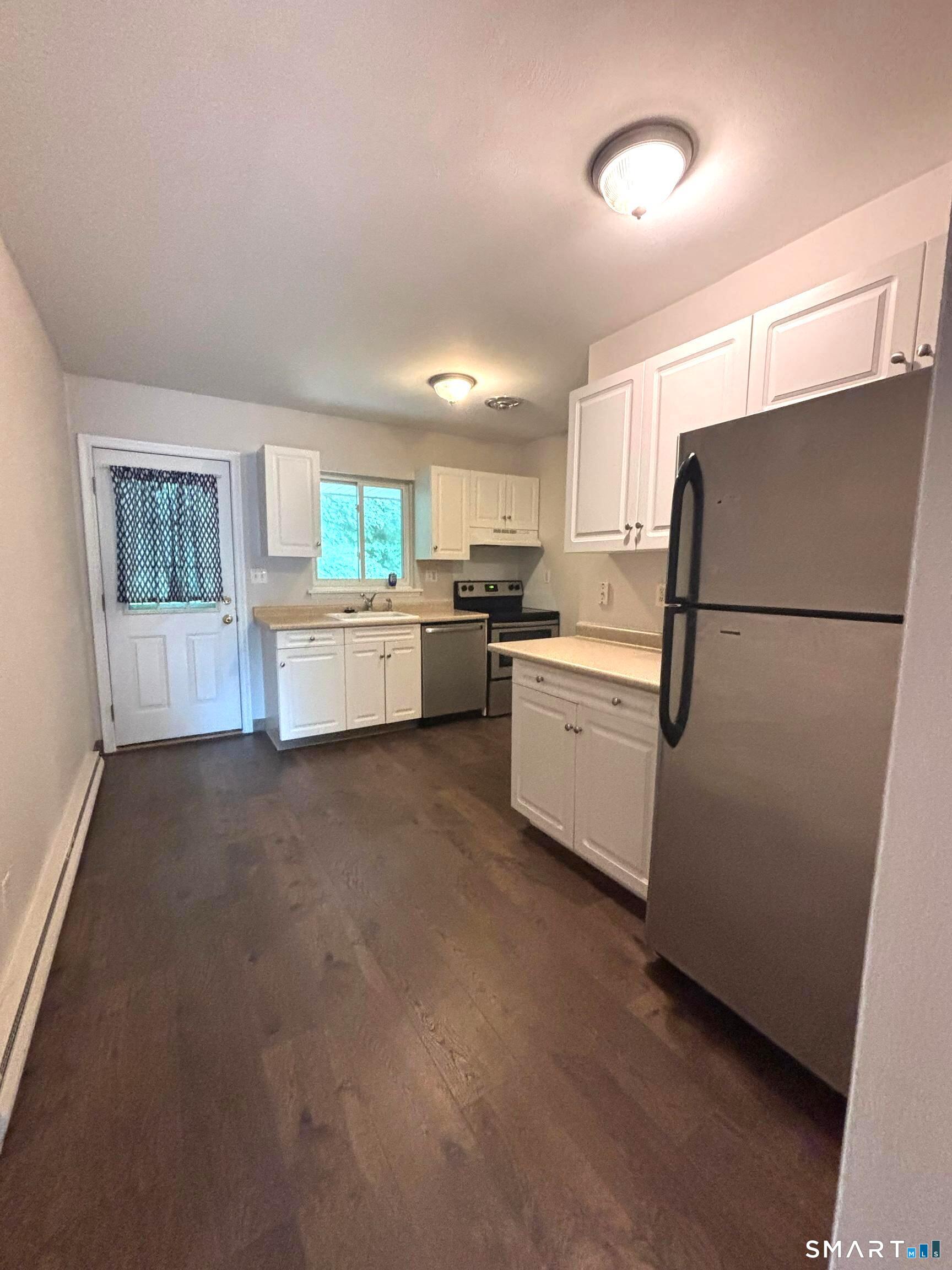 1660 Farmington Avenue Unit #12 photo 7