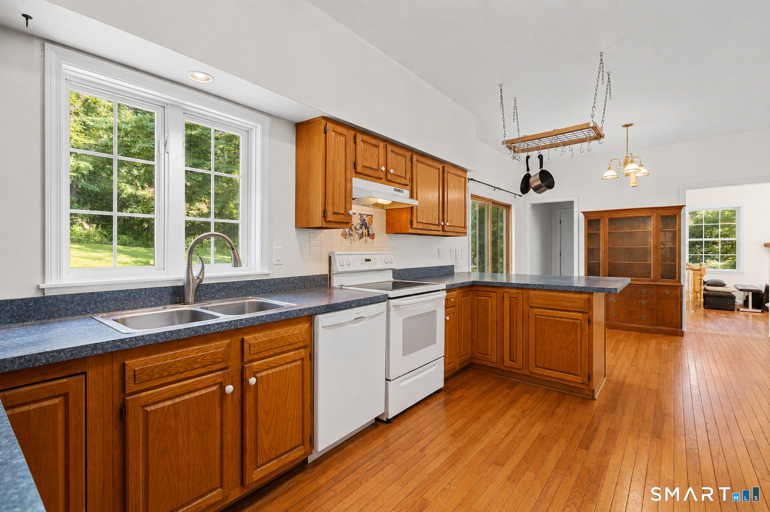 68 East Village Road photo 14