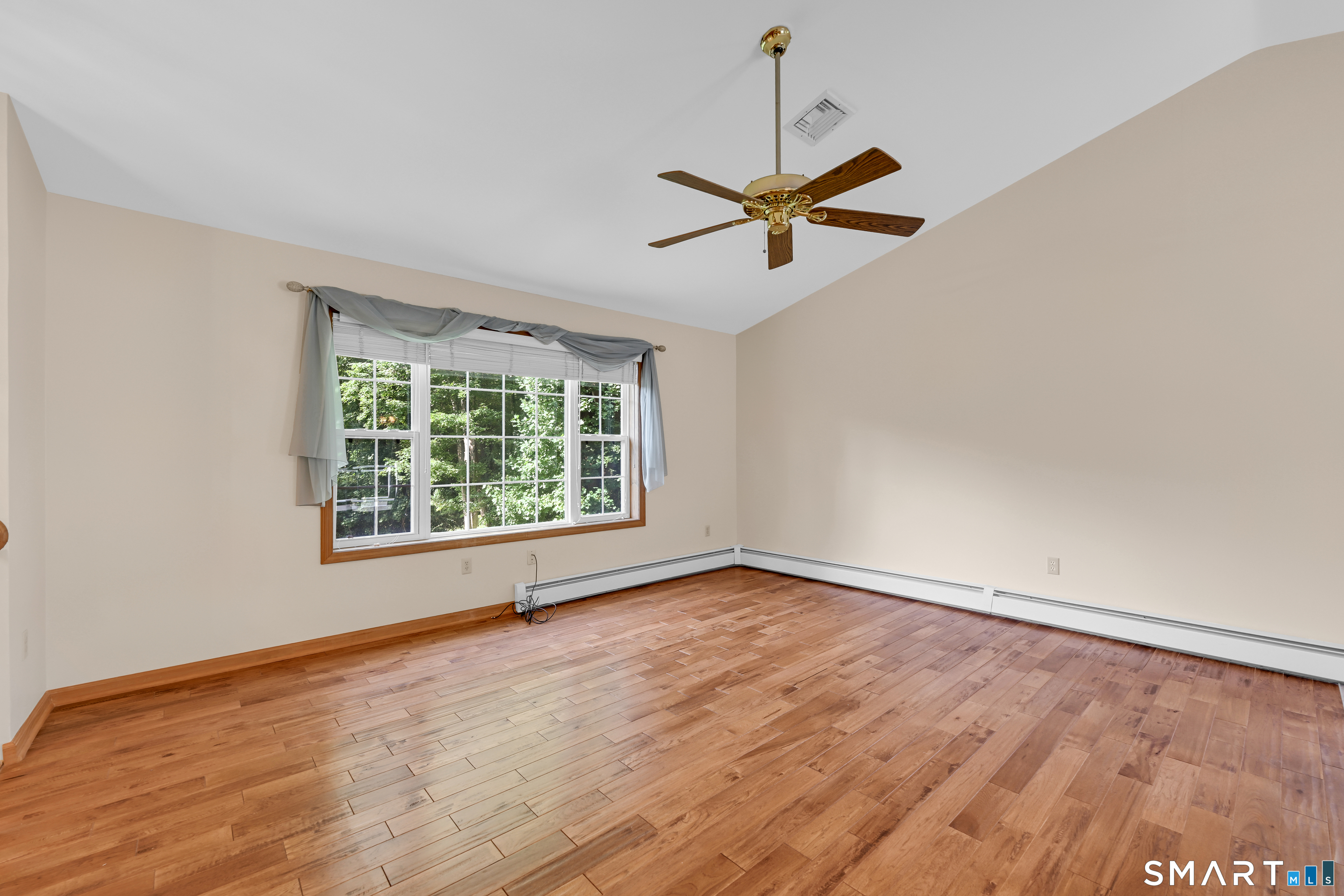 463 Burton Road photo 10
