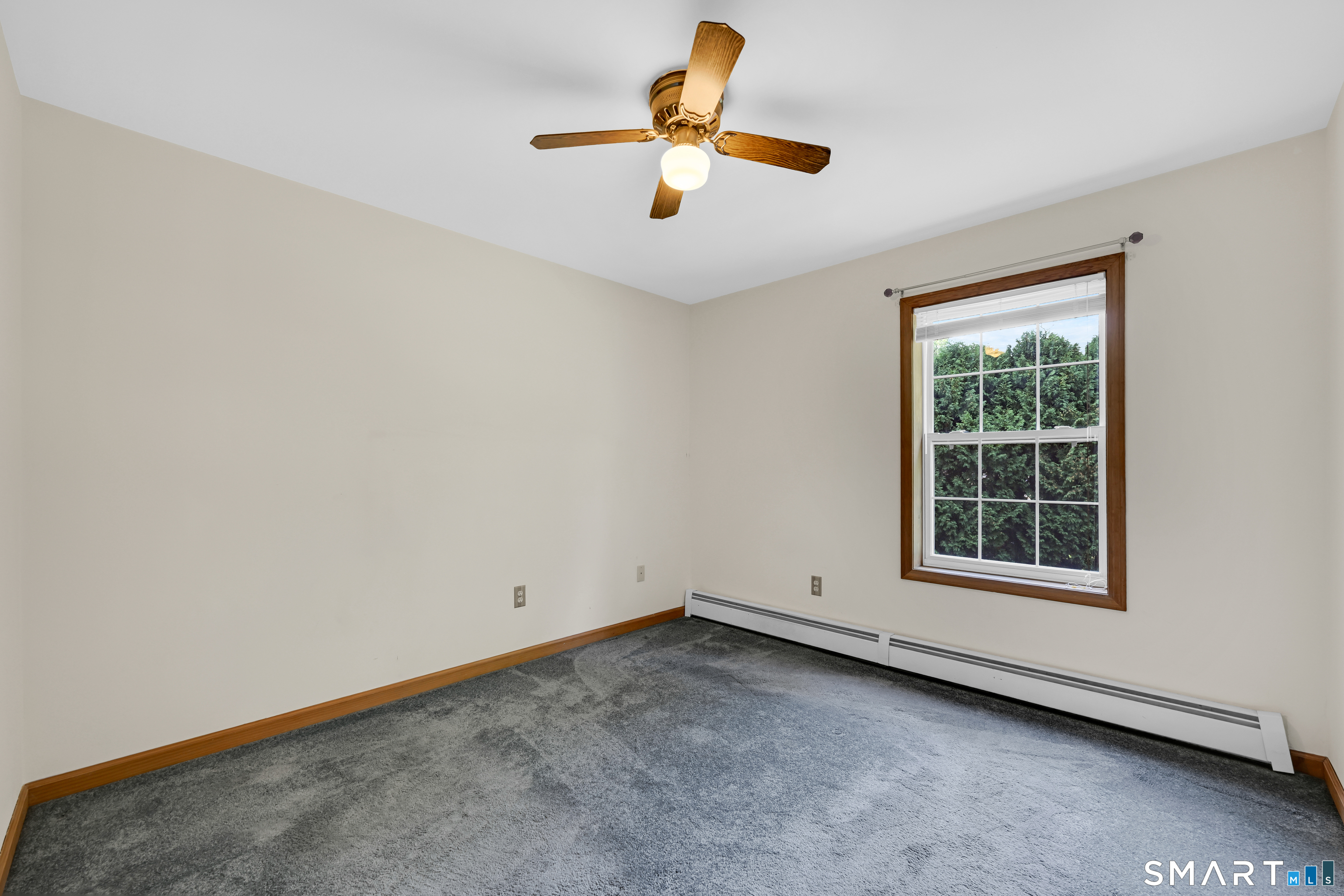 463 Burton Road photo 16