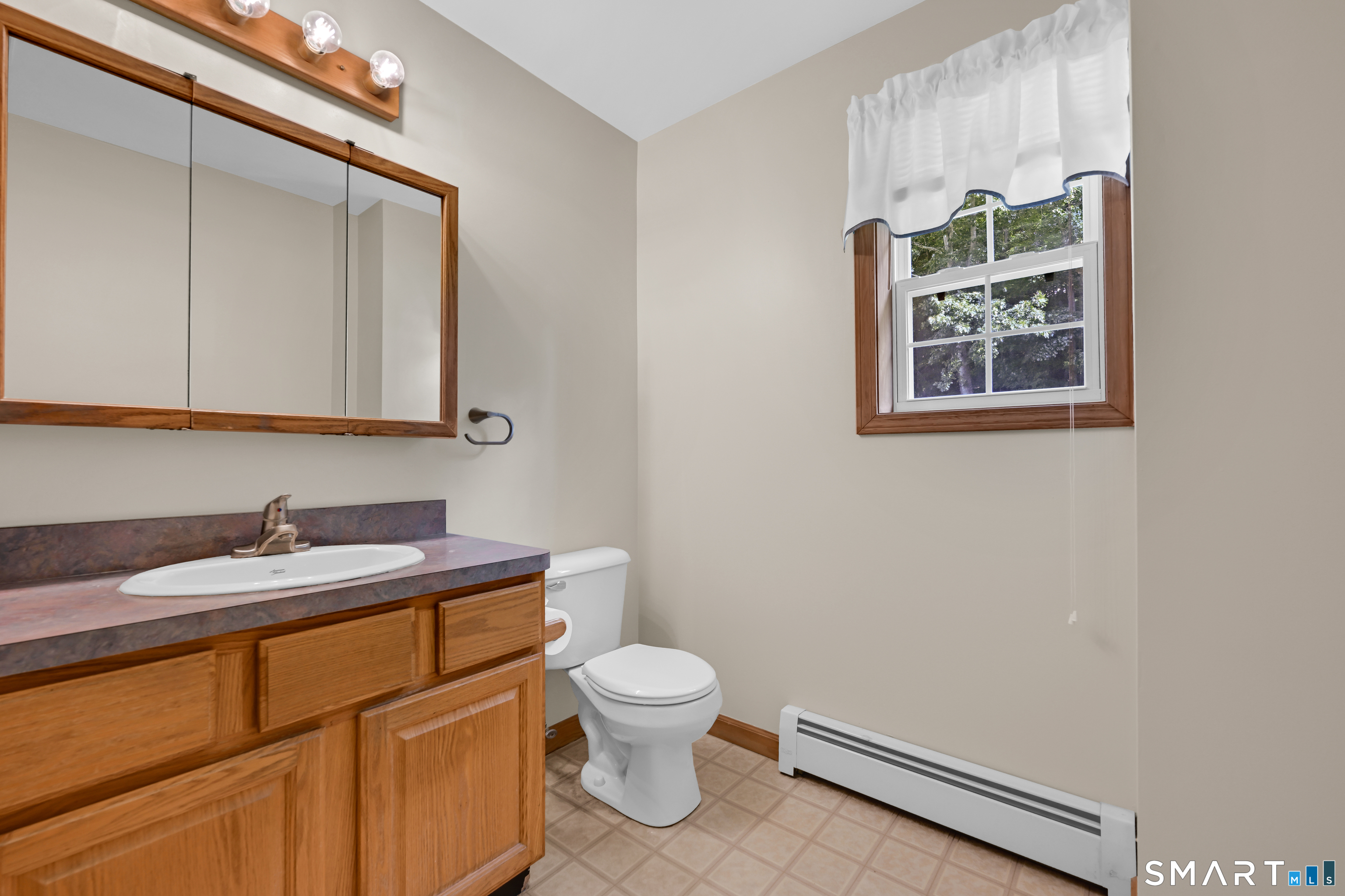 463 Burton Road photo 13