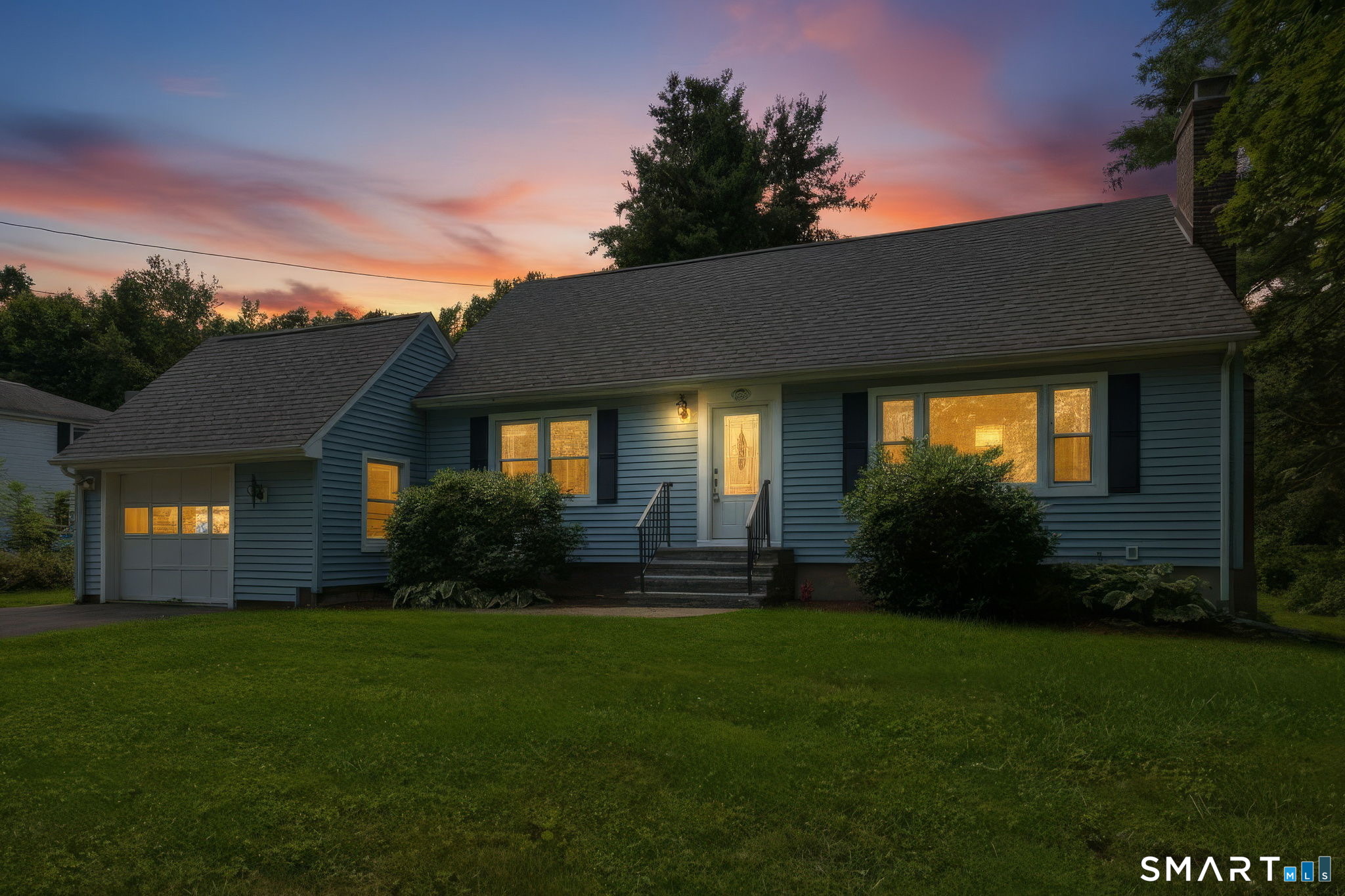 126 Baxter Street photo 2
