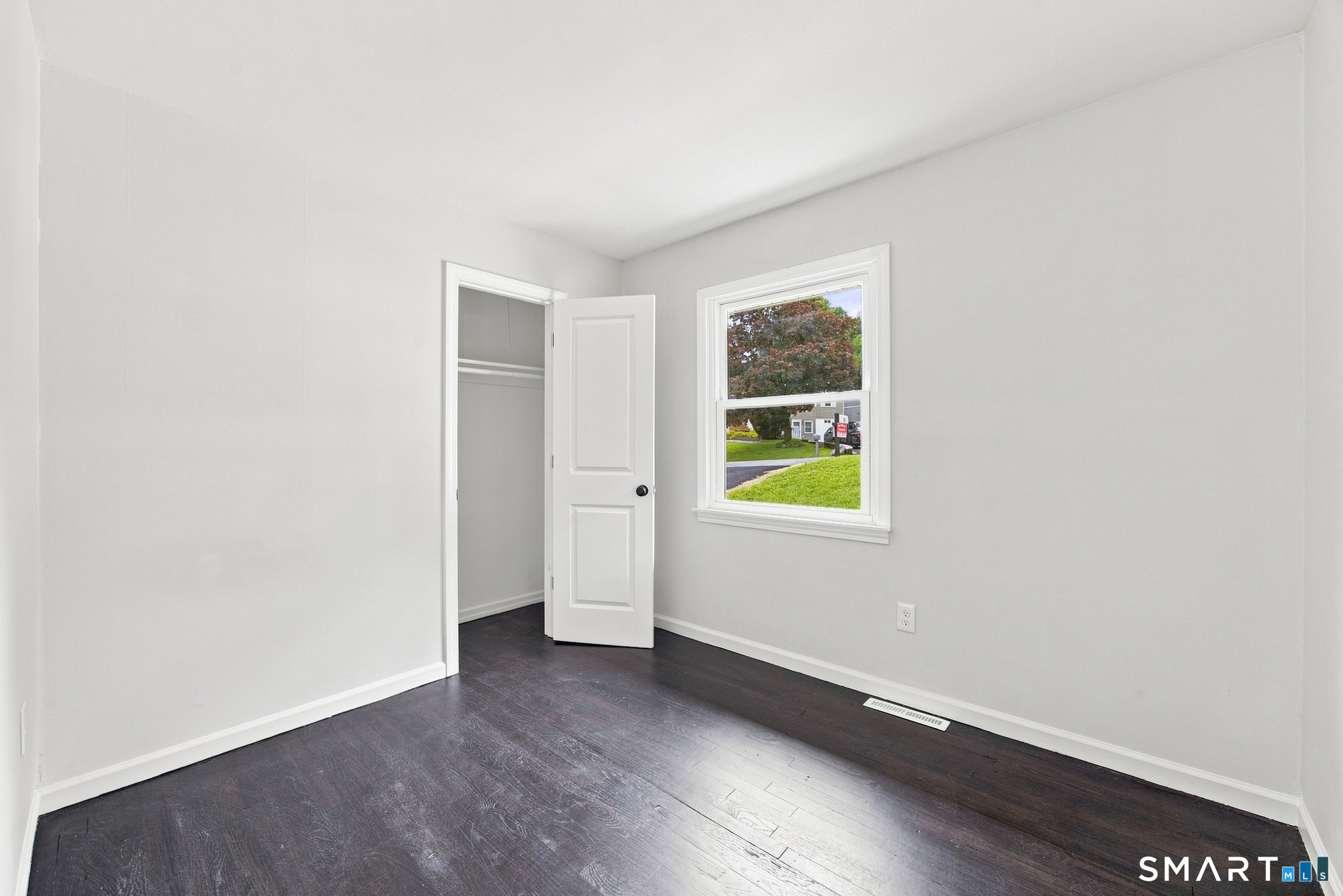 75 Longwood Drive photo 11
