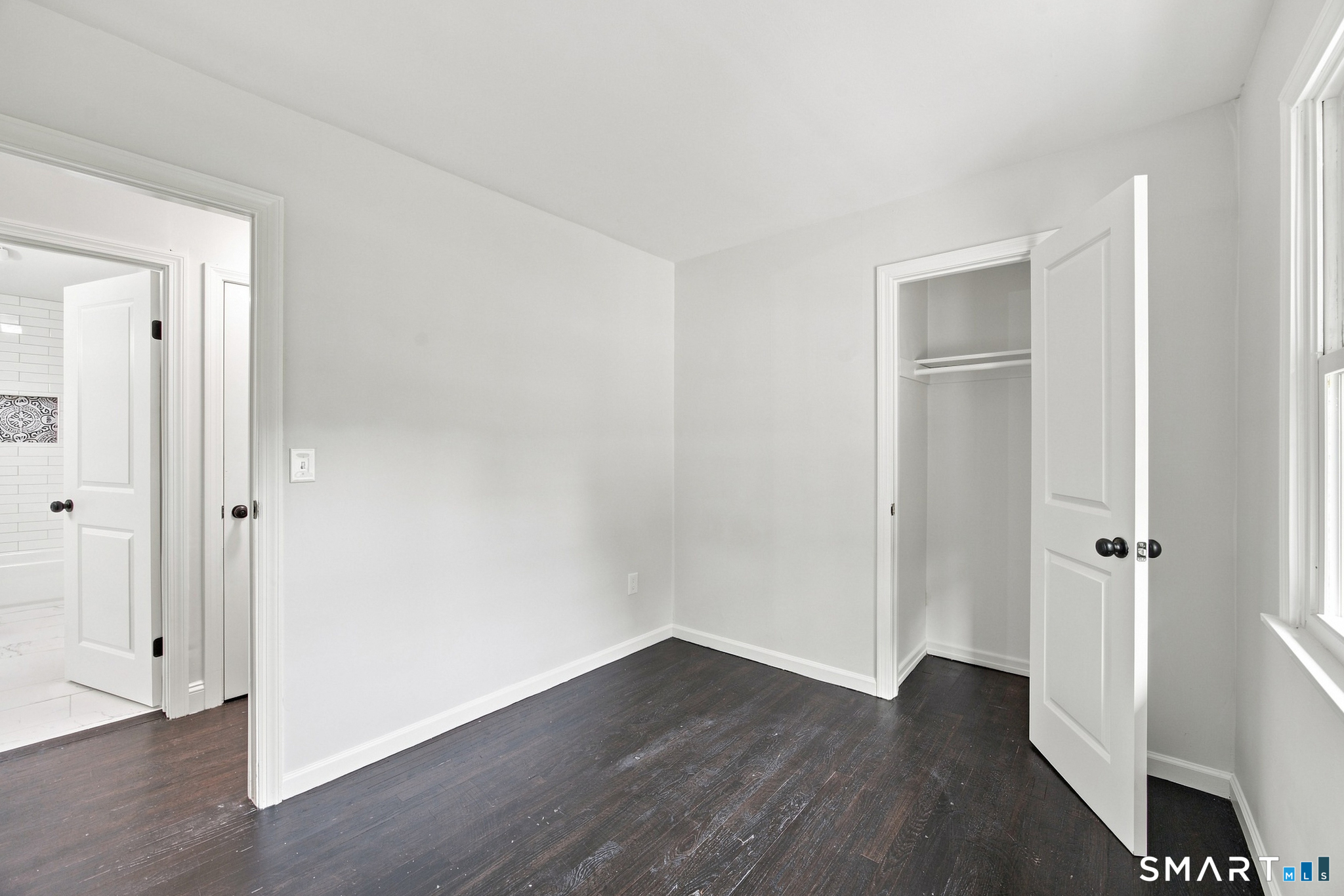 75 Longwood Drive photo 12