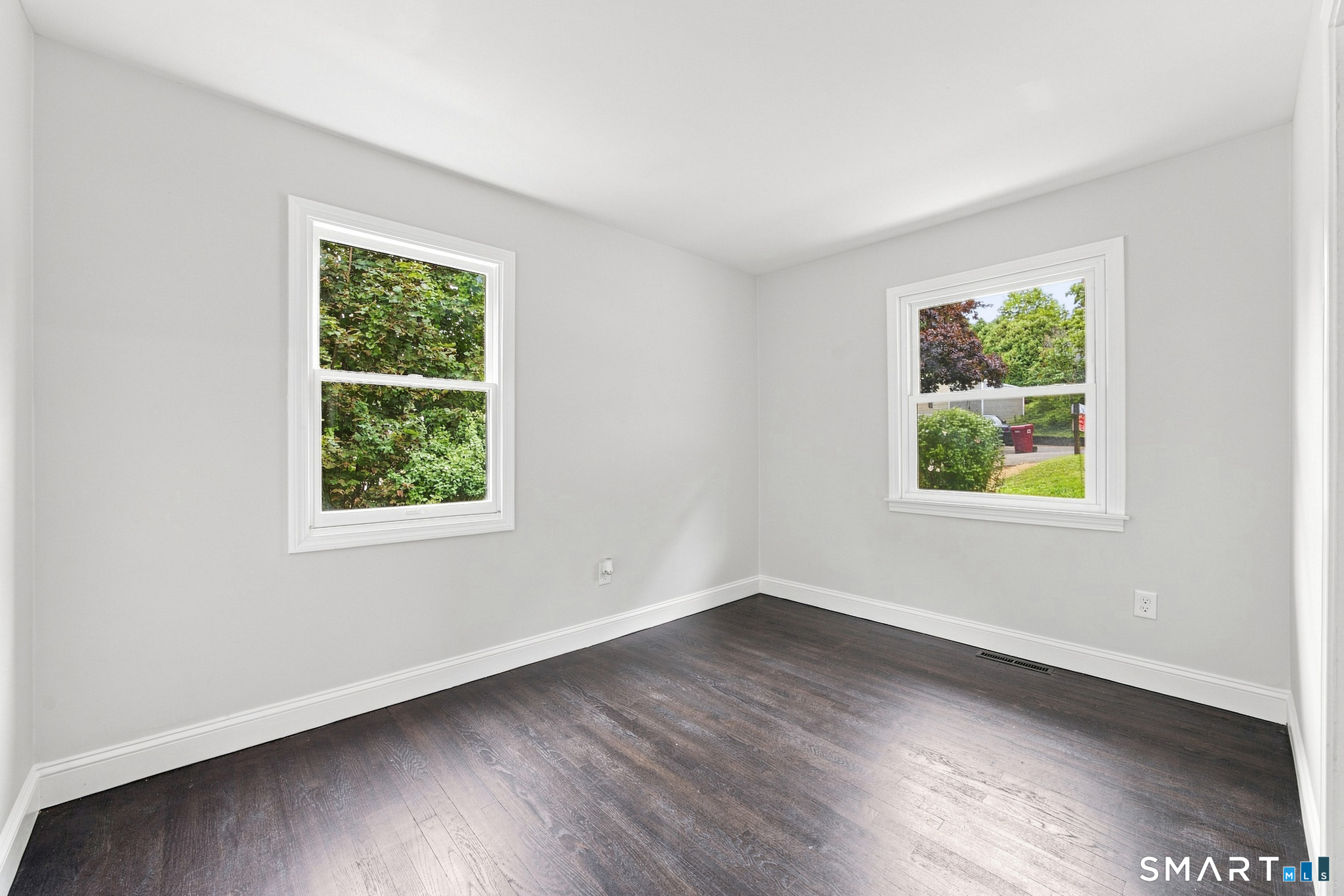 75 Longwood Drive photo 14