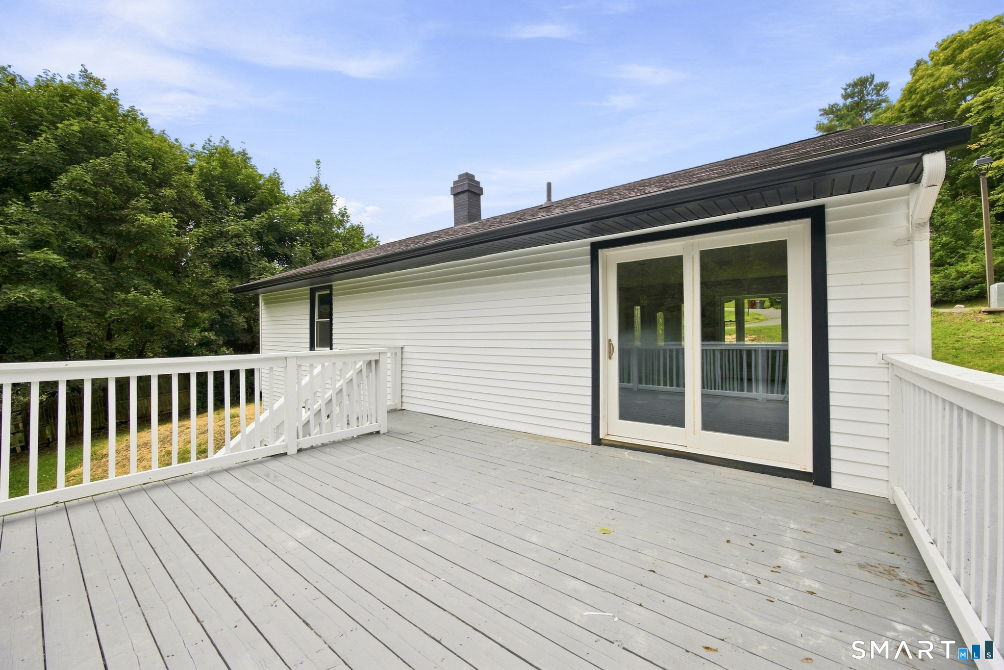 75 Longwood Drive photo 32