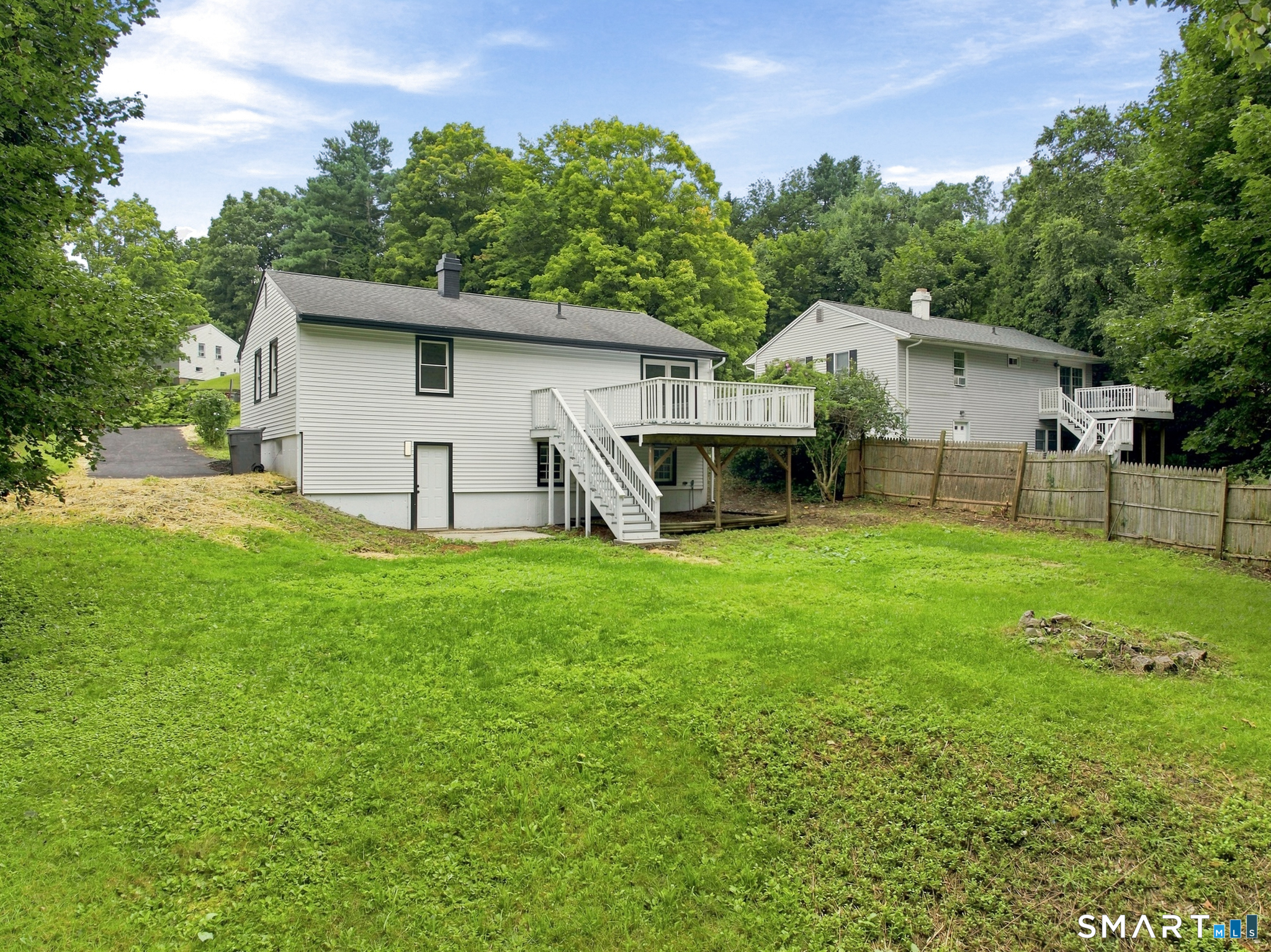 75 Longwood Drive photo 35