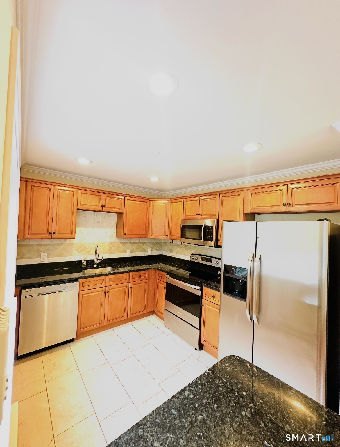 94 Cynthia Lane, #B-5, Middletown, CT 06457