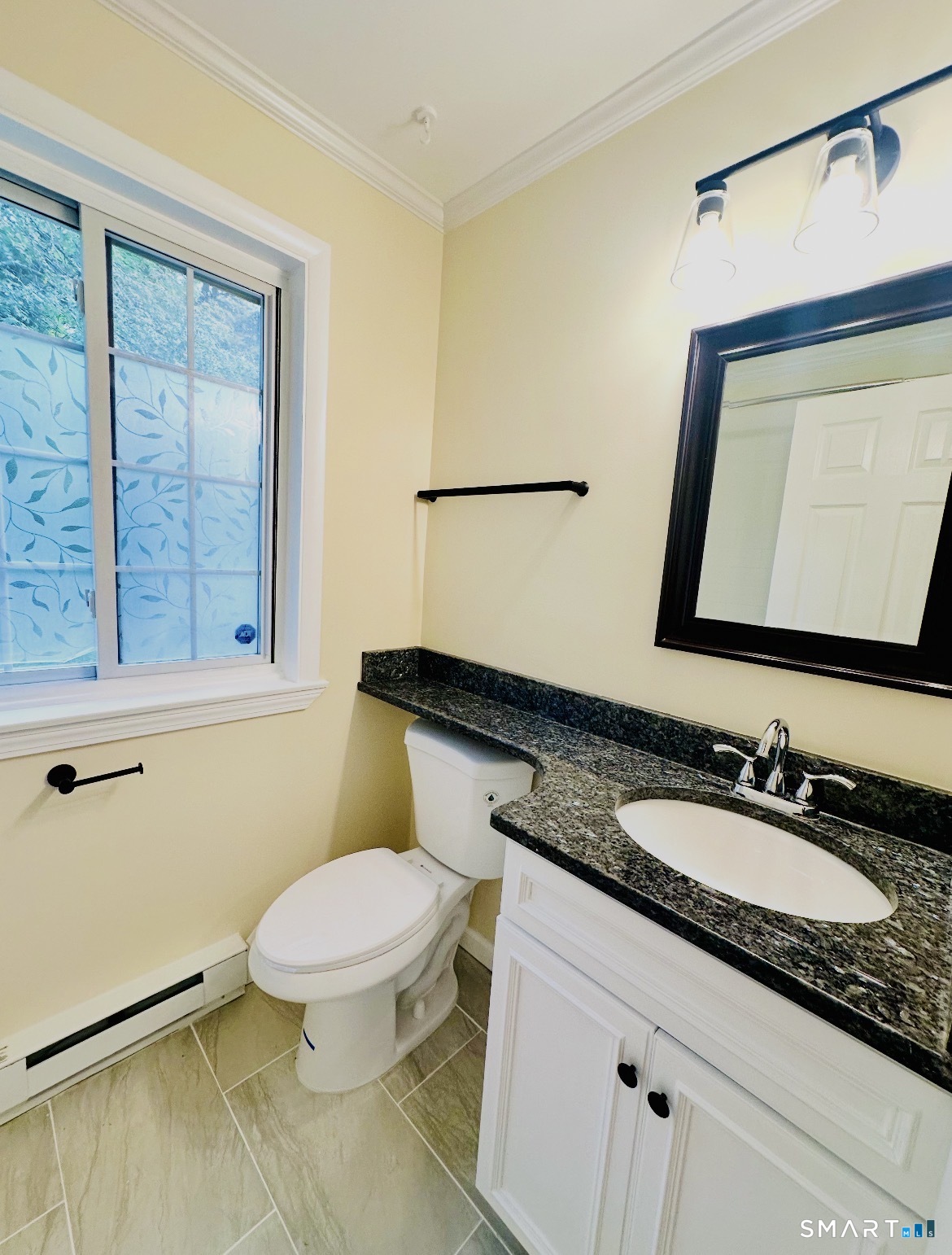 94 Cynthia Lane, #B-5, Middletown, CT 06457