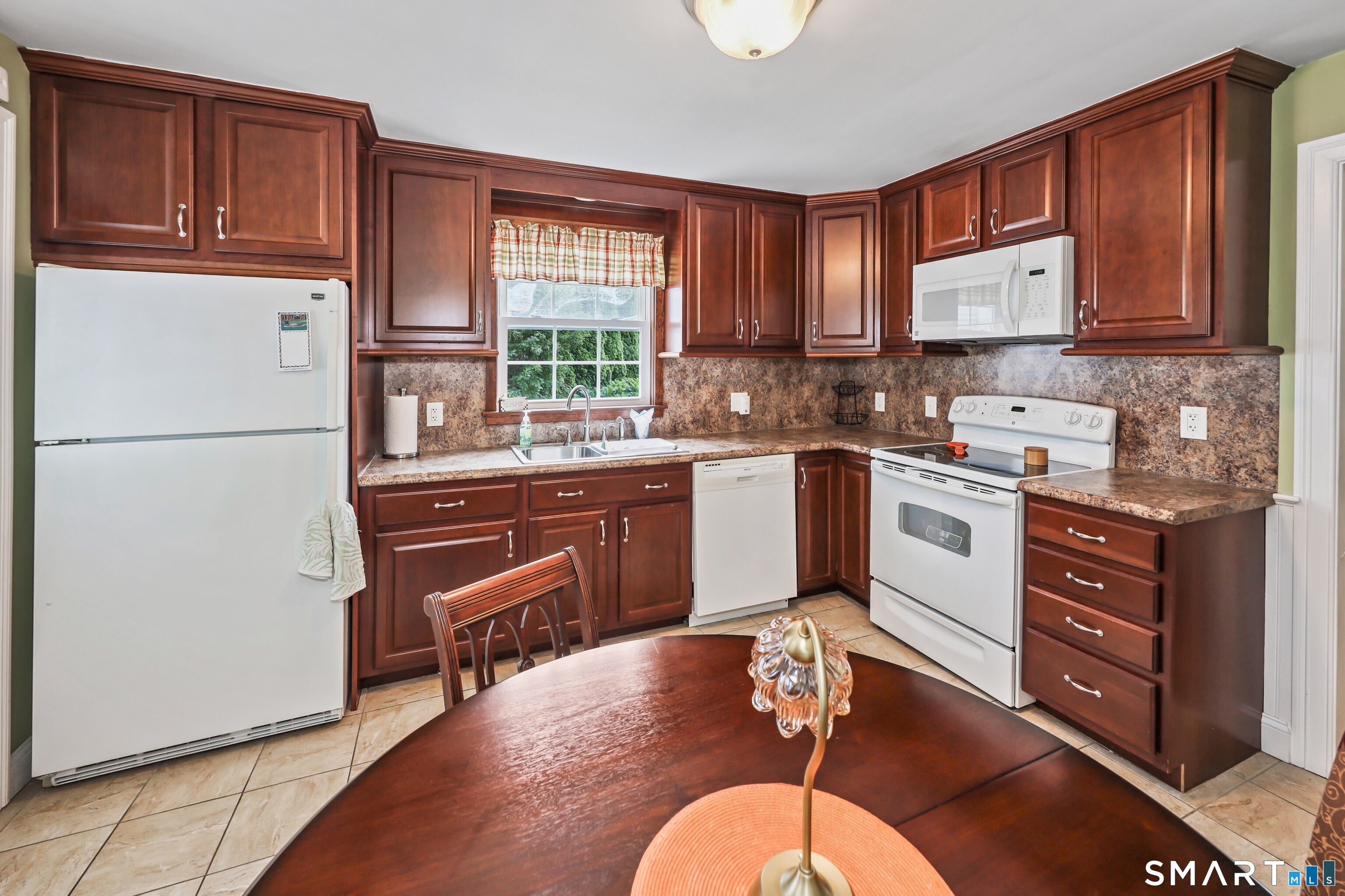 169 Circuit Avenue photo 12