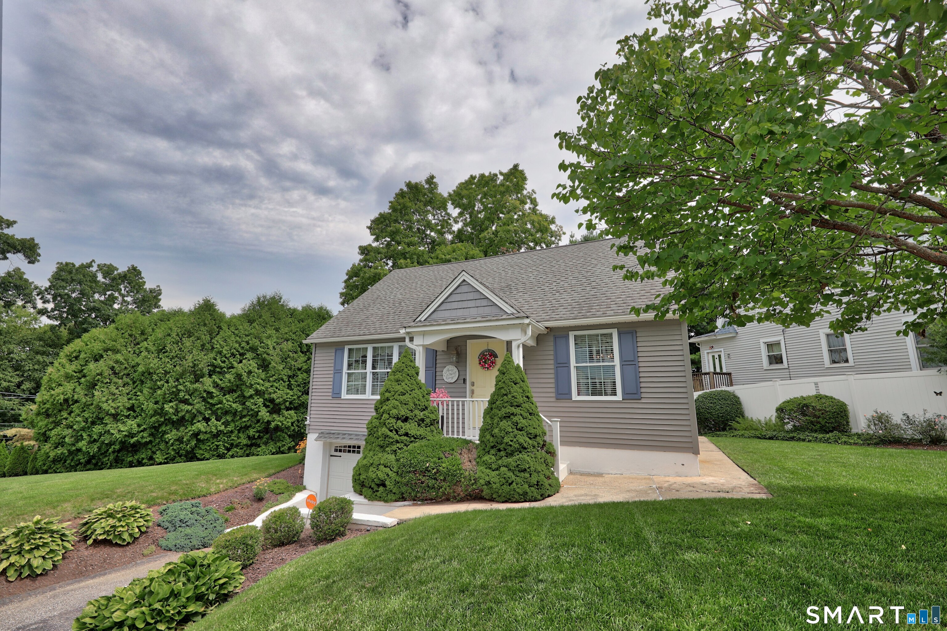 169 Circuit Avenue photo 29