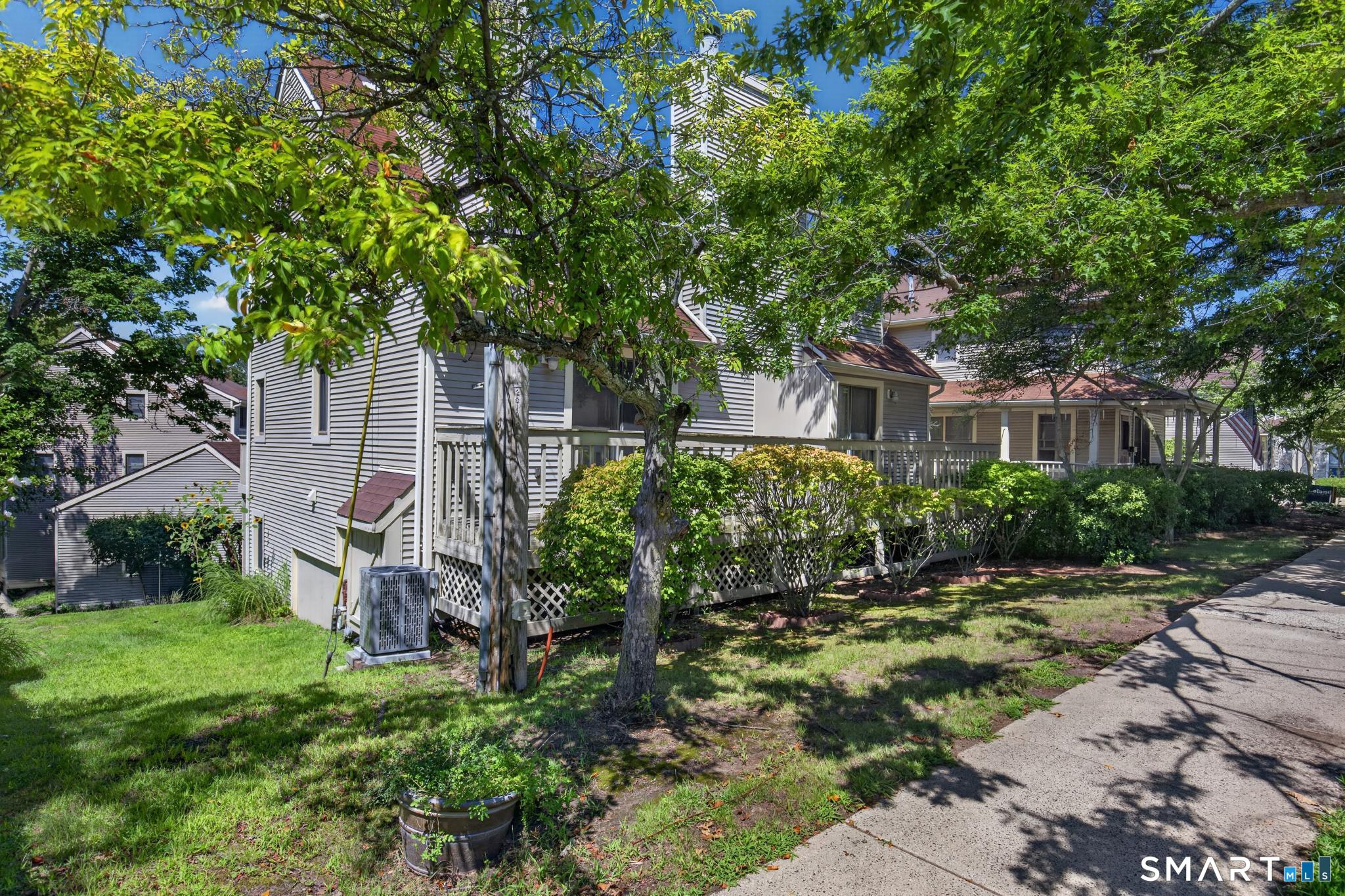 27th image of 496 Woodward Ave #4, New Haven, CT 06512 | MLS# 24200902