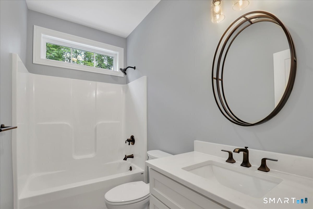 147 Hackmatack Street photo 13
