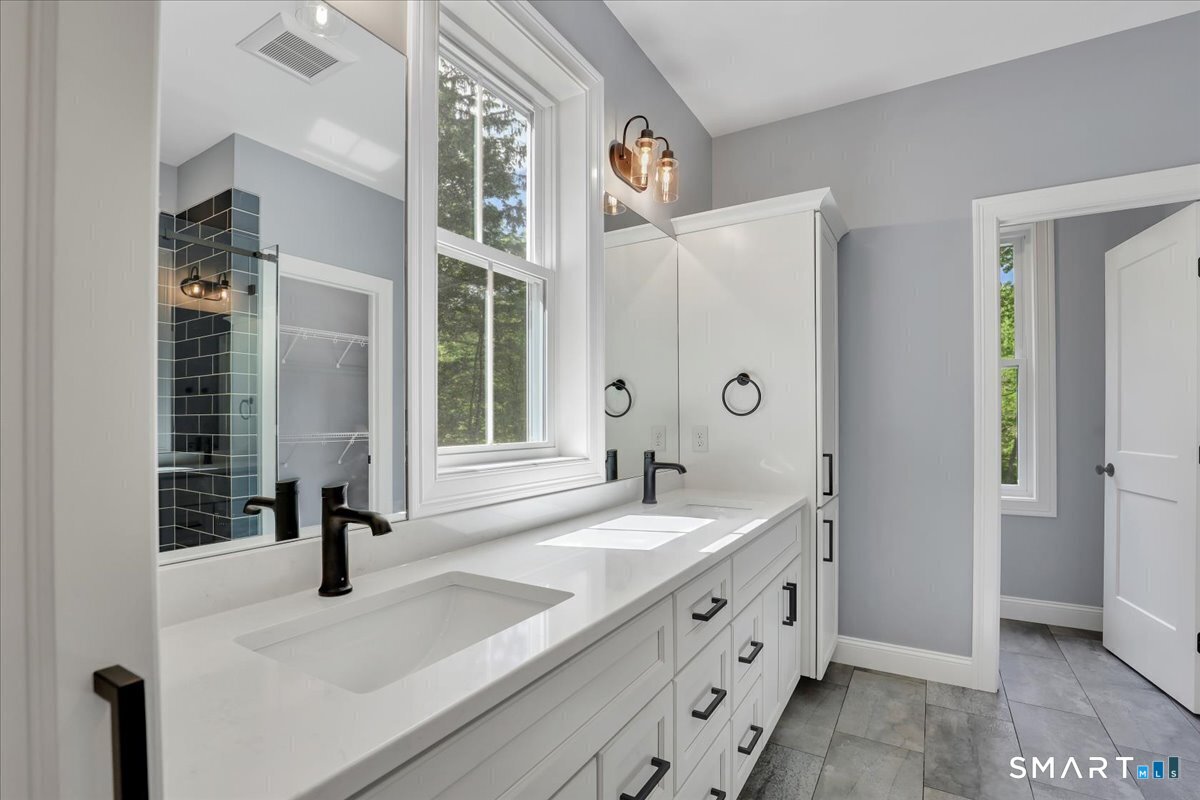 147 Hackmatack Street photo 17