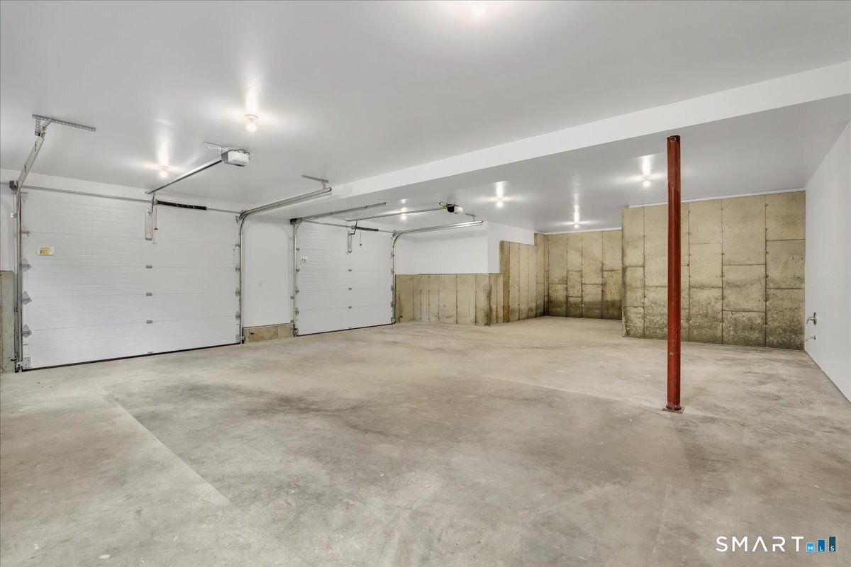 147 Hackmatack Street photo 22