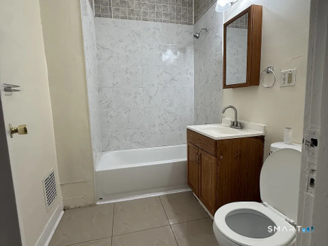 14 Bassett Street photo 10