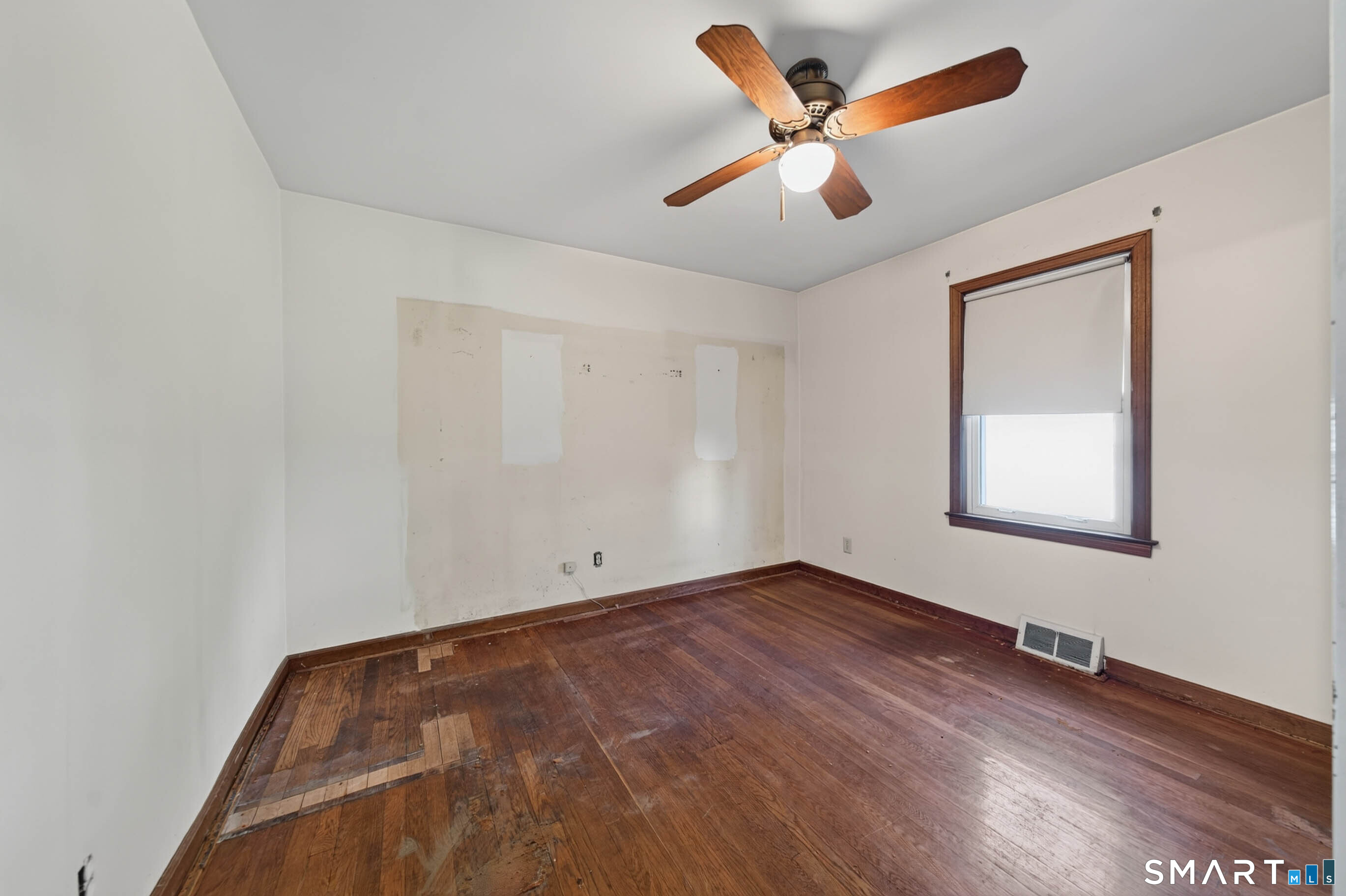 8 Sailors Lane photo 12