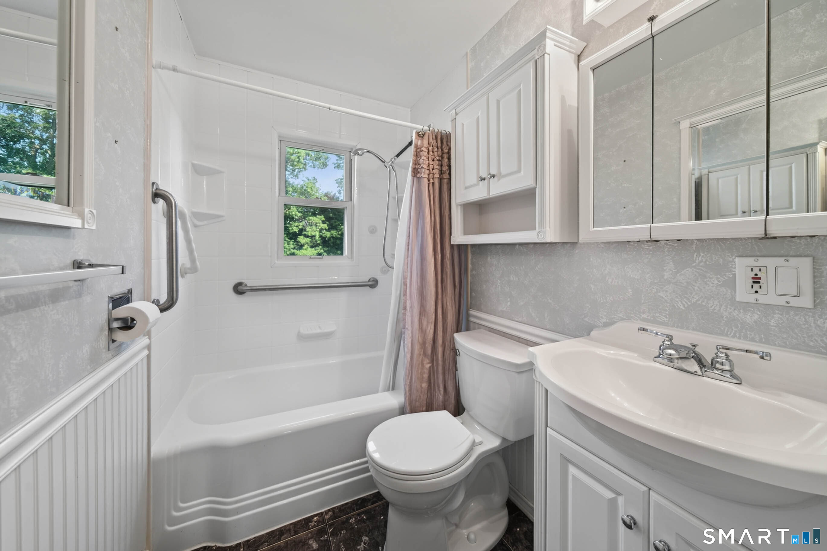 8 Sailors Lane photo 14