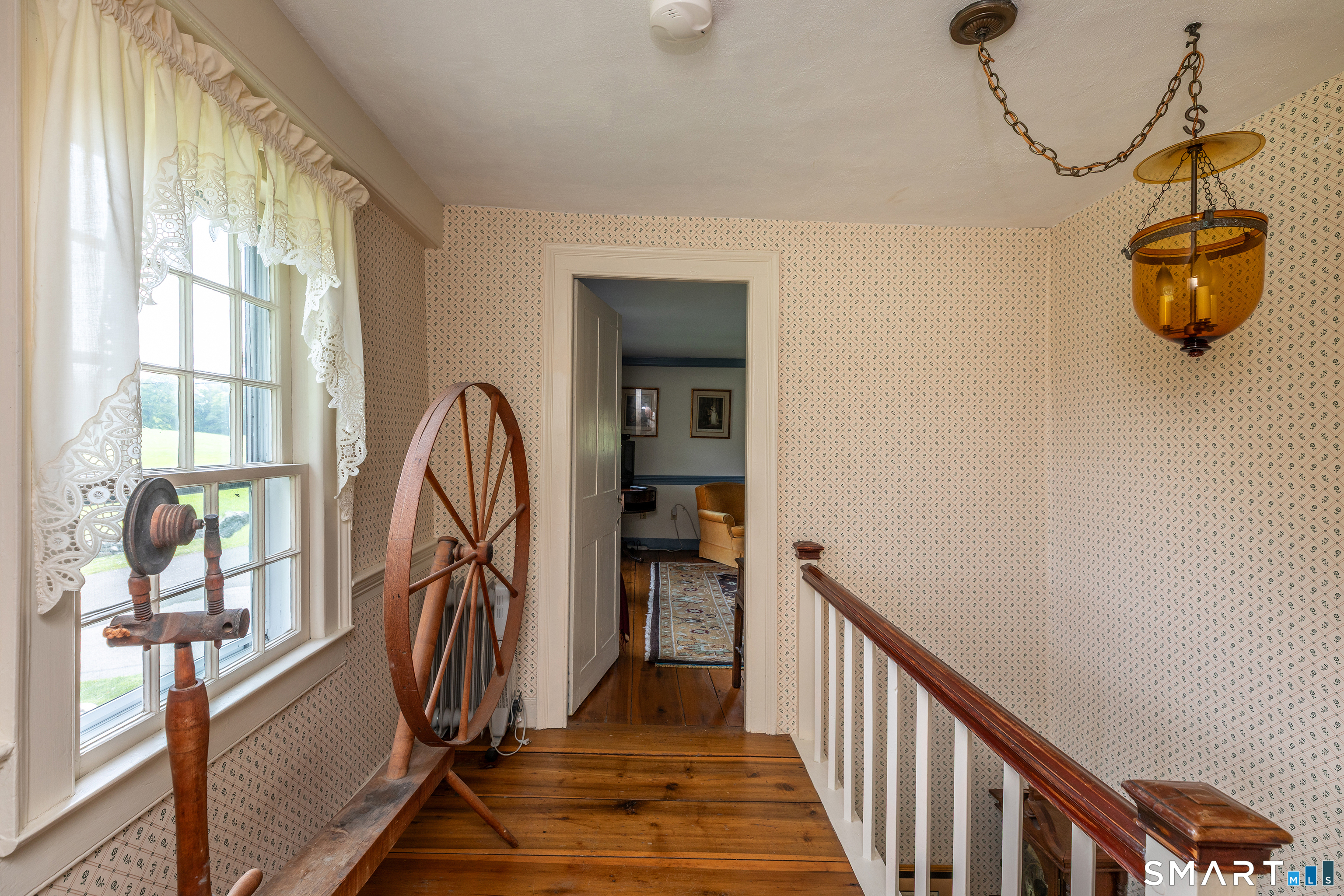 162 Hutchinson Parkway photo 21