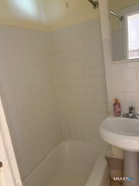 250 Mill Street photo 7