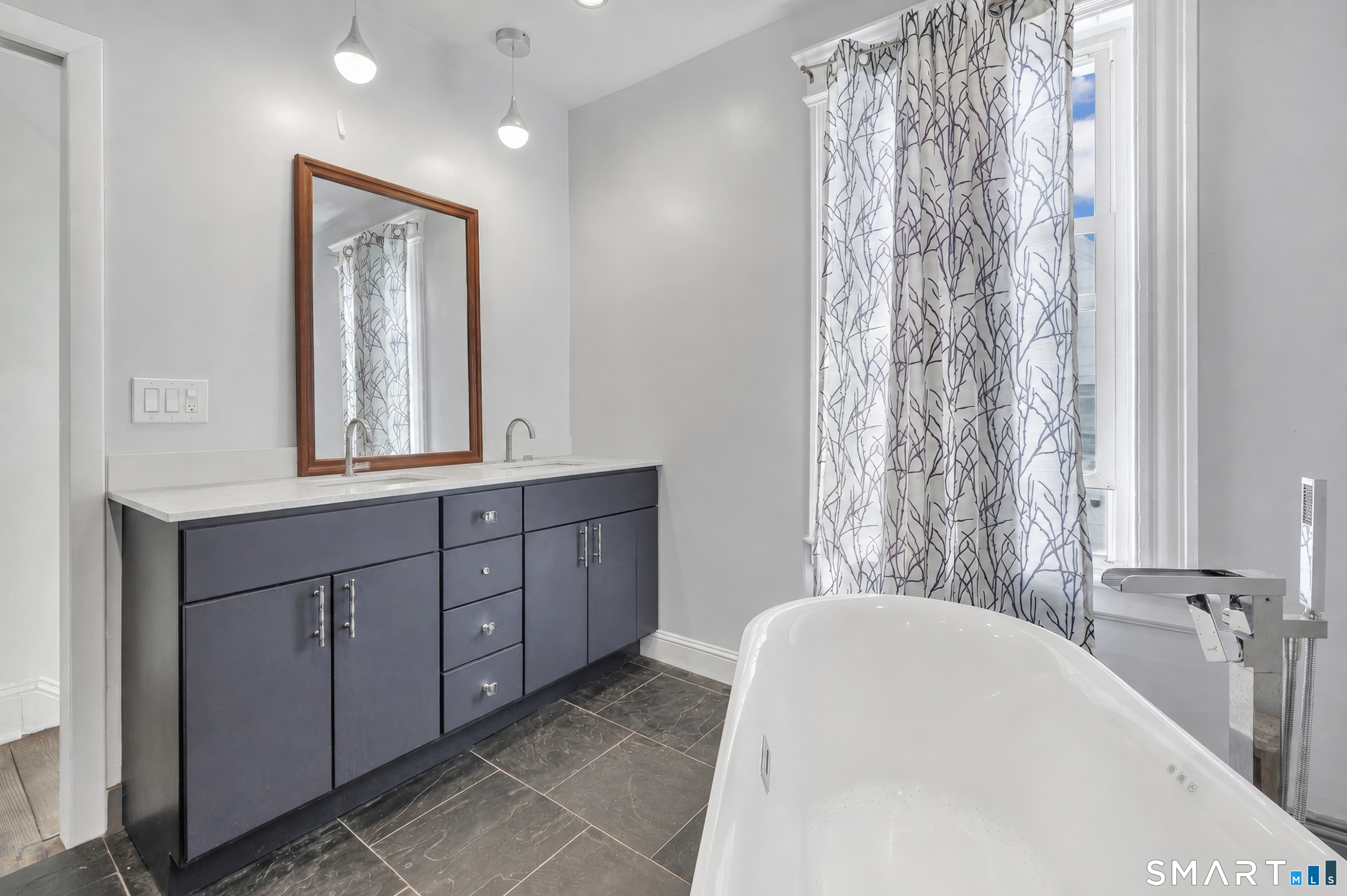 157 Fairview Avenue photo 27