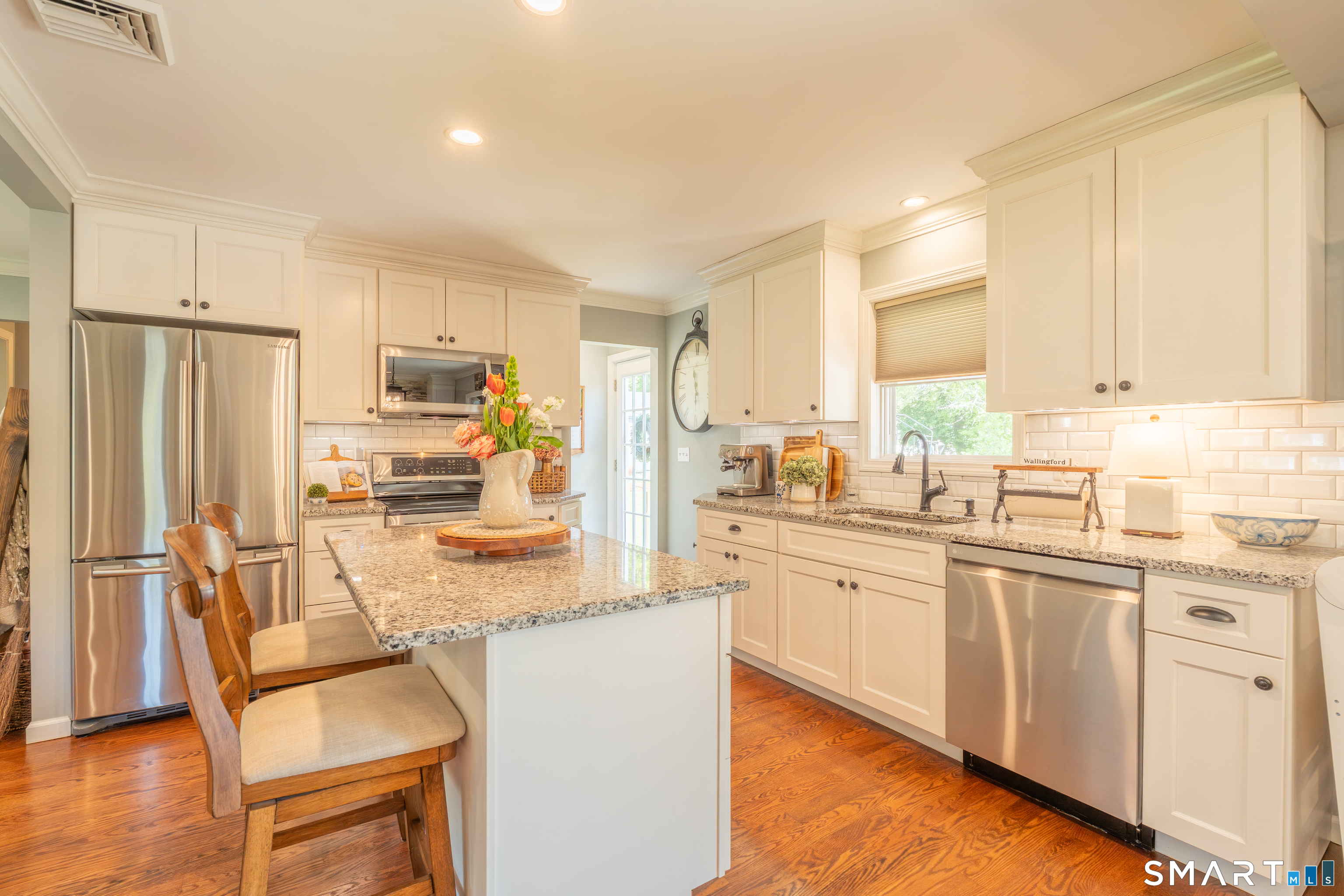 94 Highland Avenue photo 11