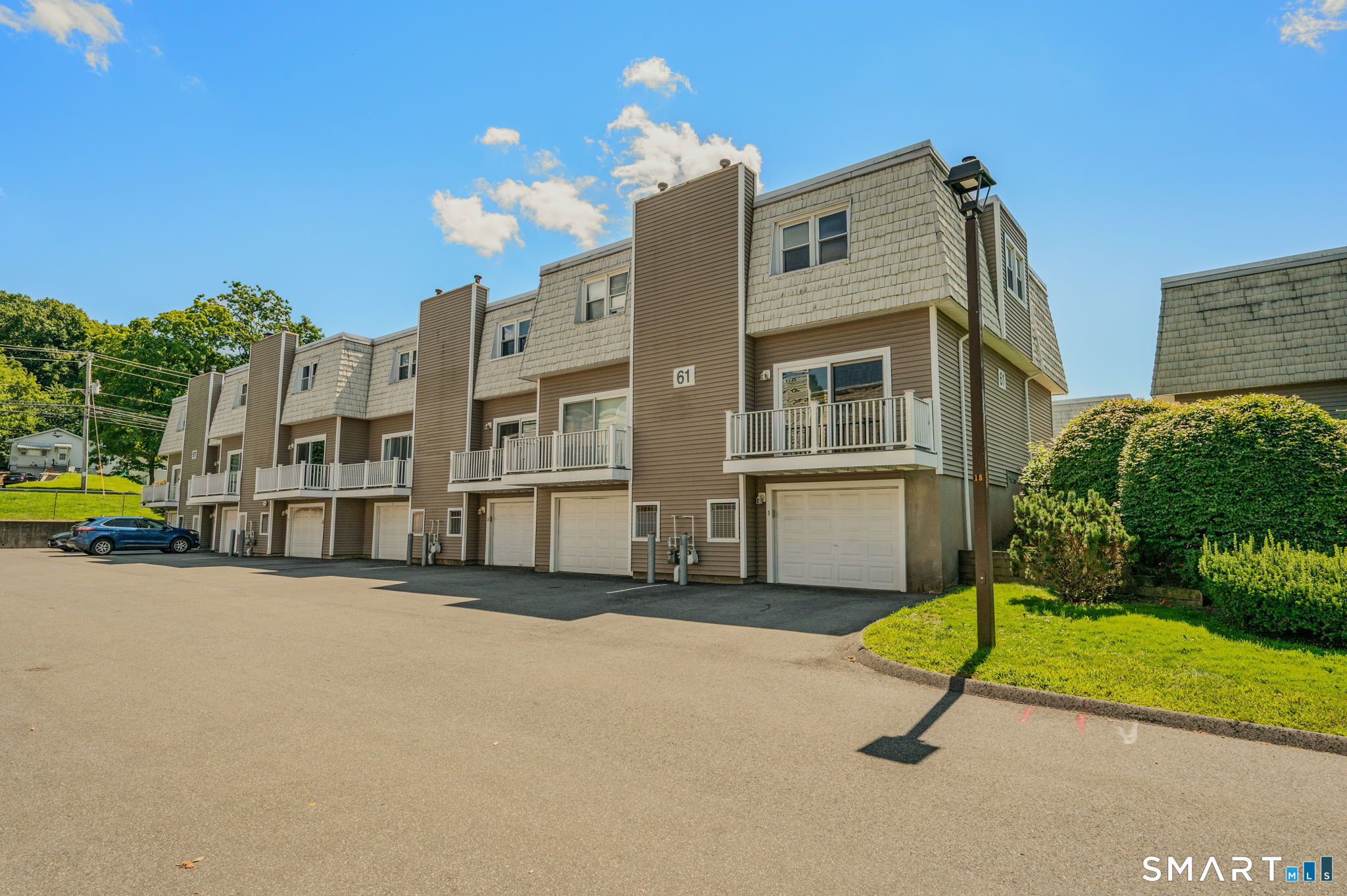 61 Meetinghouse Village Unit #1