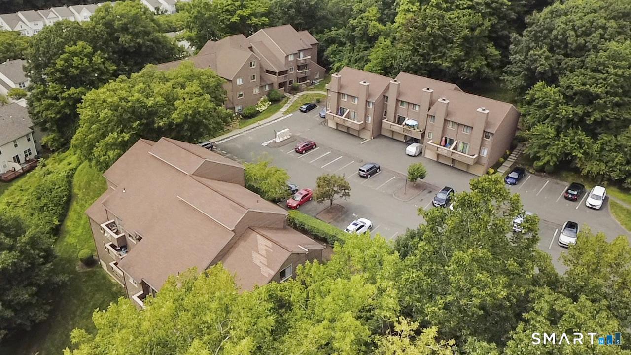 166 Old Brookfield Road Unit #26D4 photo 32