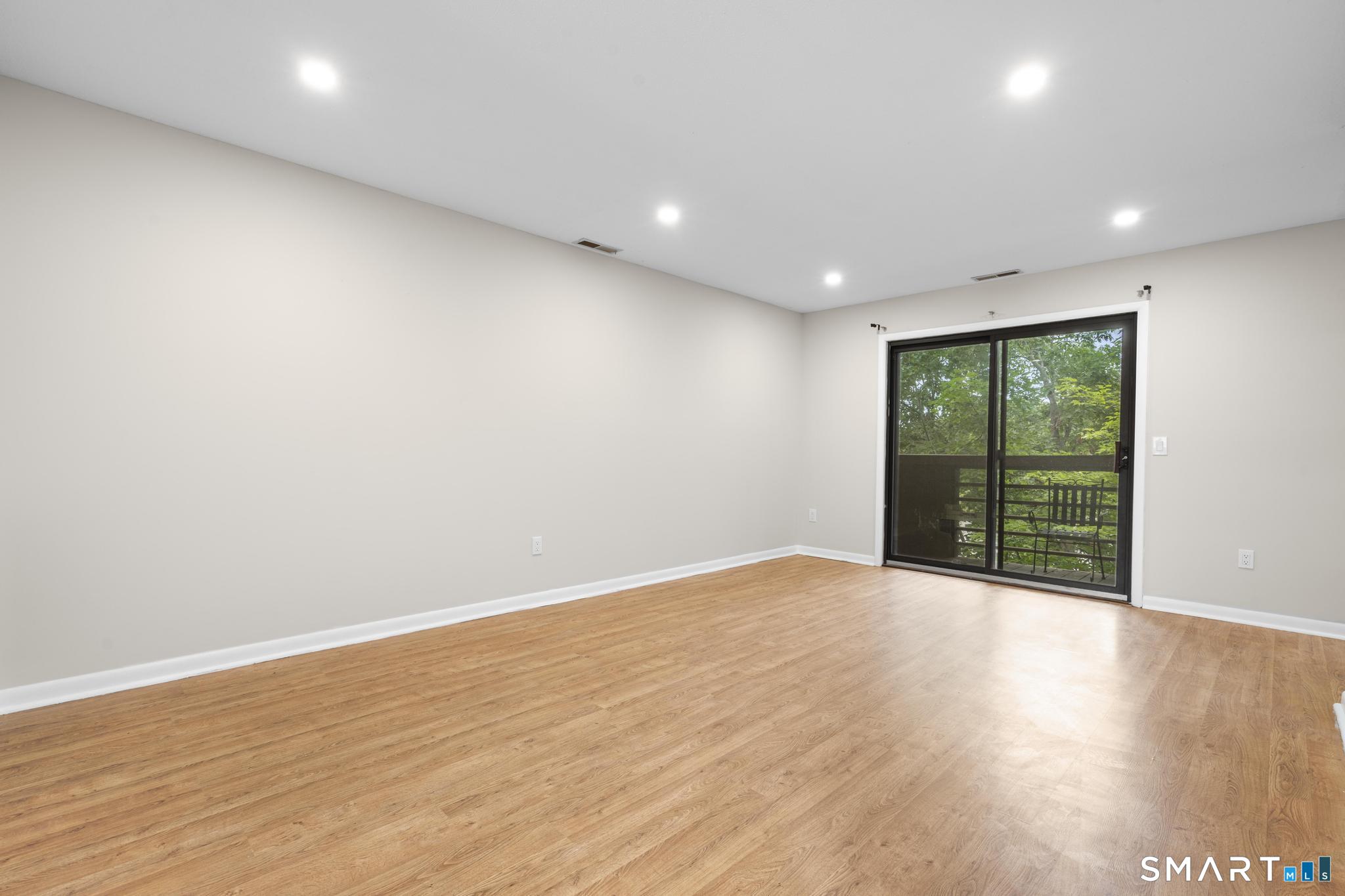166 Old Brookfield Road Unit #26D4 photo 10